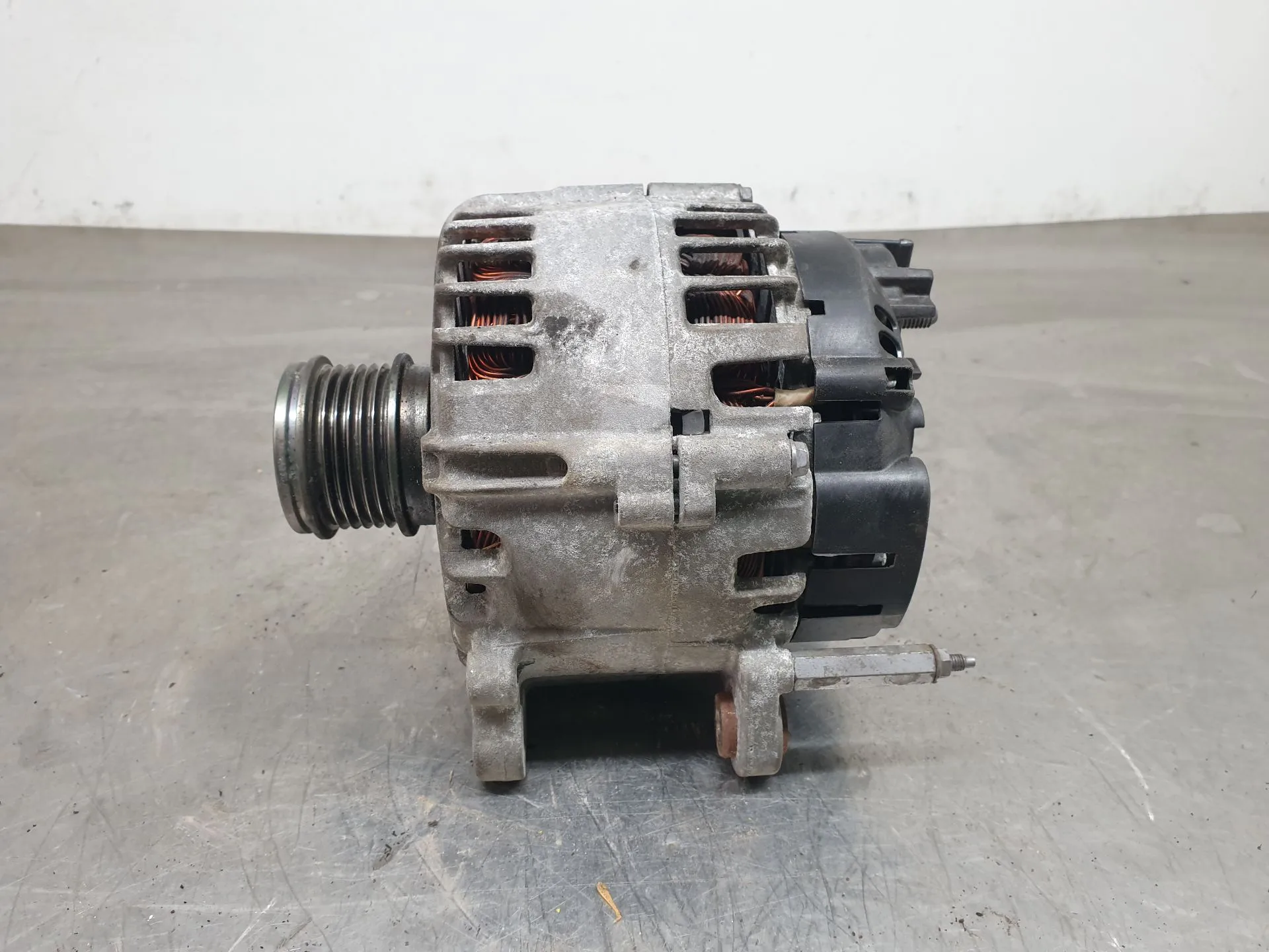 Alternador VOLKSWAGEN Tiguan (5N) Imagem-2