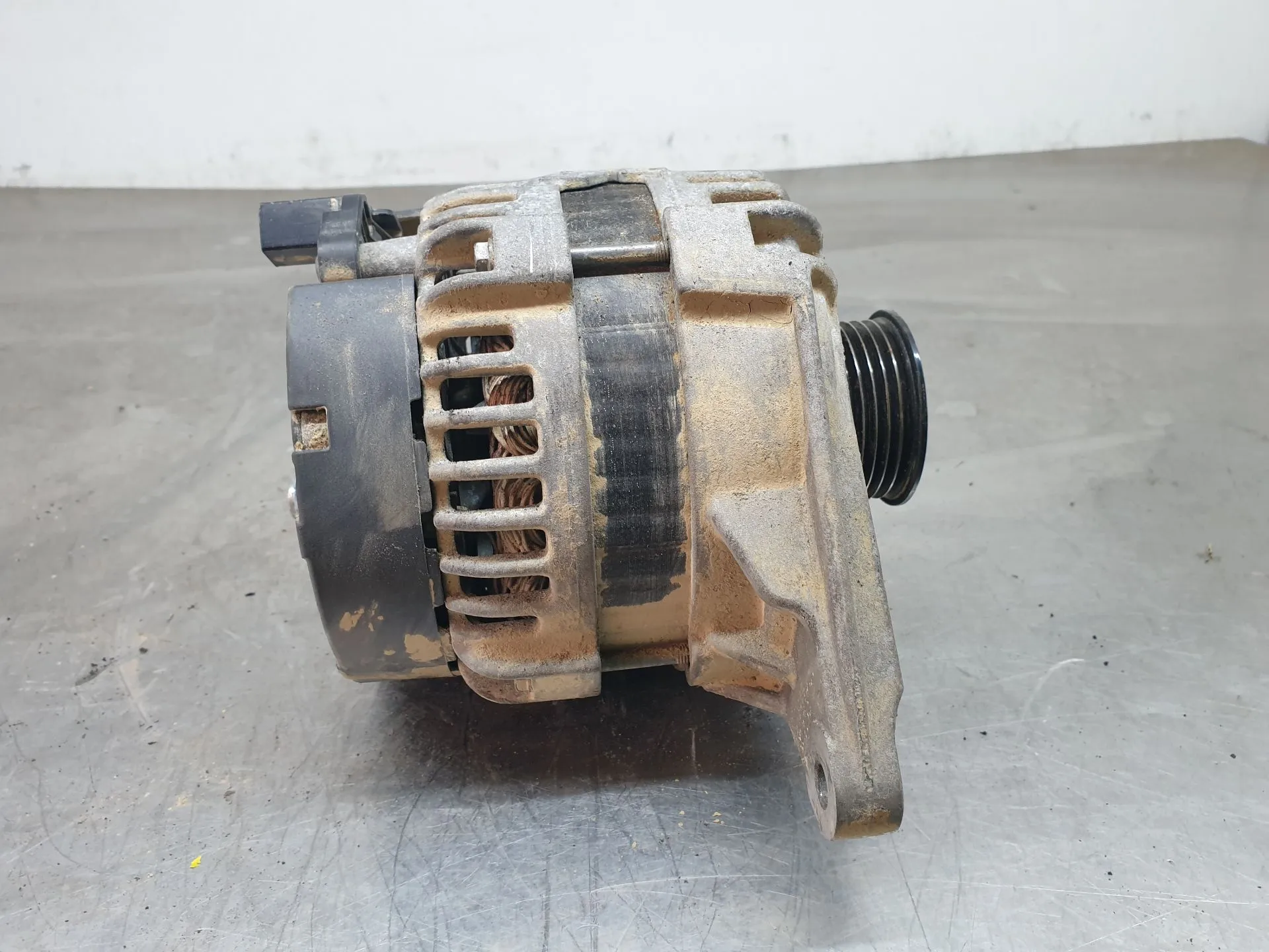 Alternador MERCEDES-BENZ GLA (X156) Imagem-2