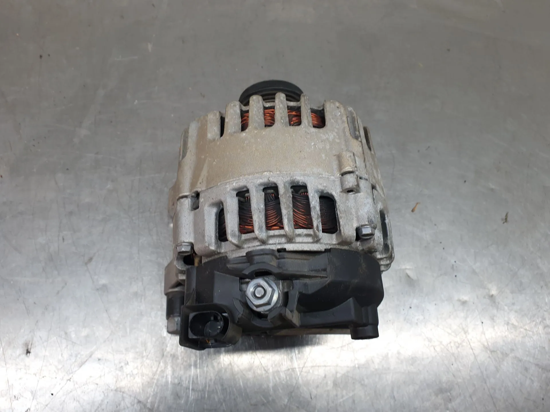 Alternador VOLVO V40 Hatchback Imagem-4