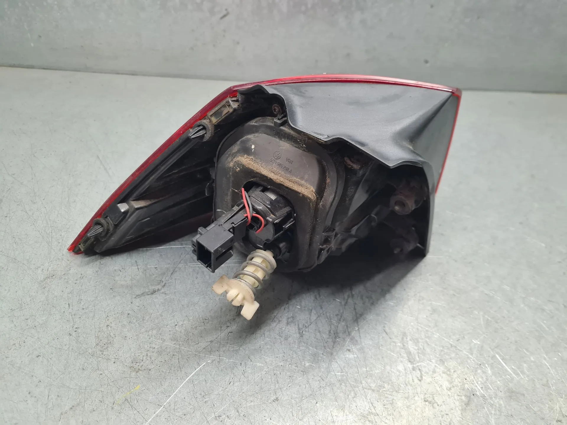 Feu arrière Droite VOLKSWAGEN Golf VII (5G1, BQ1, BE1, BE2) Imagem-3