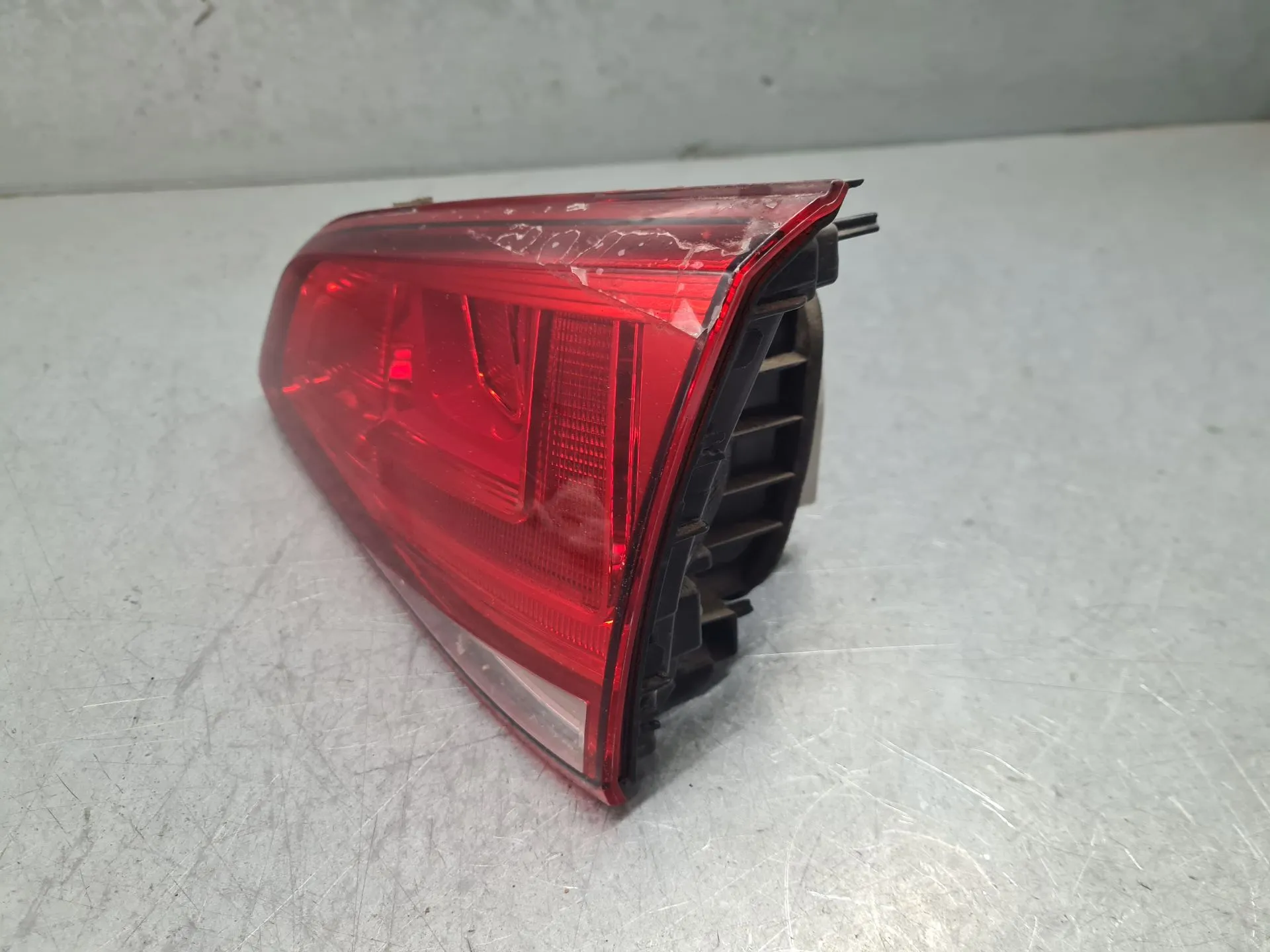 Fanale Destro Baule VOLKSWAGEN Golf VII (5G1, BQ1, BE1, BE2) Imagem-1