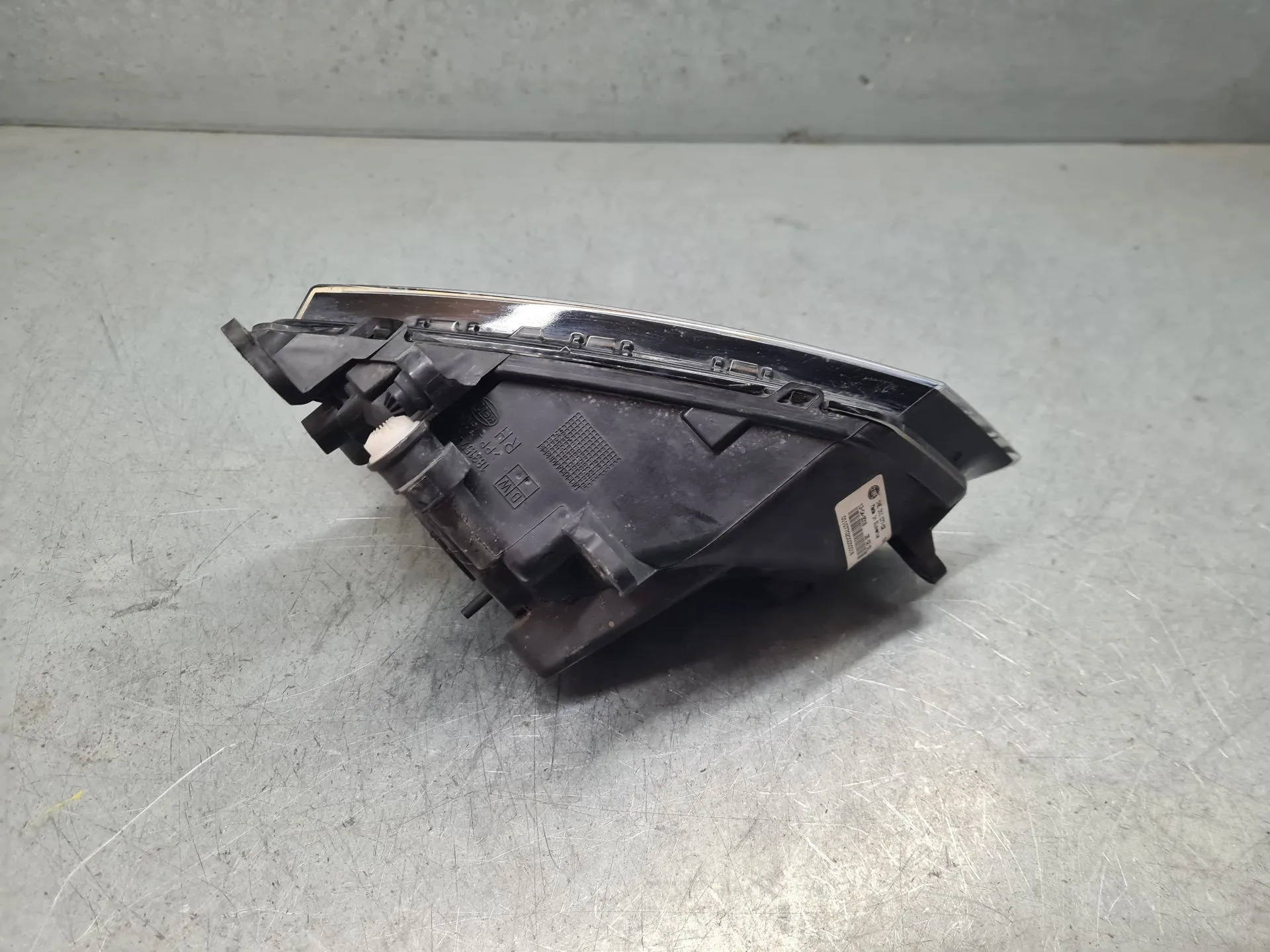 Right front fog light  SEAT Ibiza IV ST (6J8, 6P8) Imagem-5