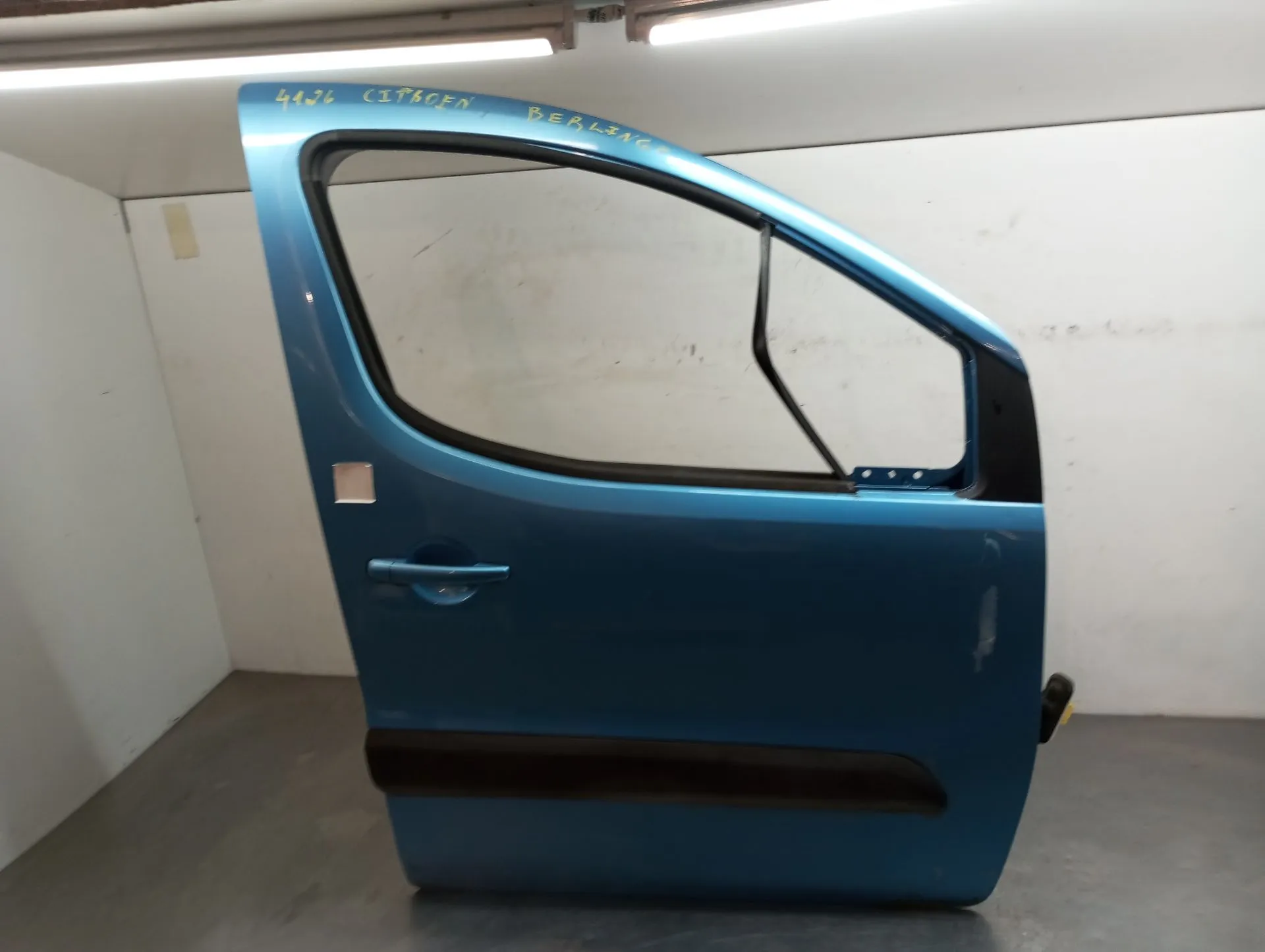 Right front Door CITROËN Berlingo (B9)