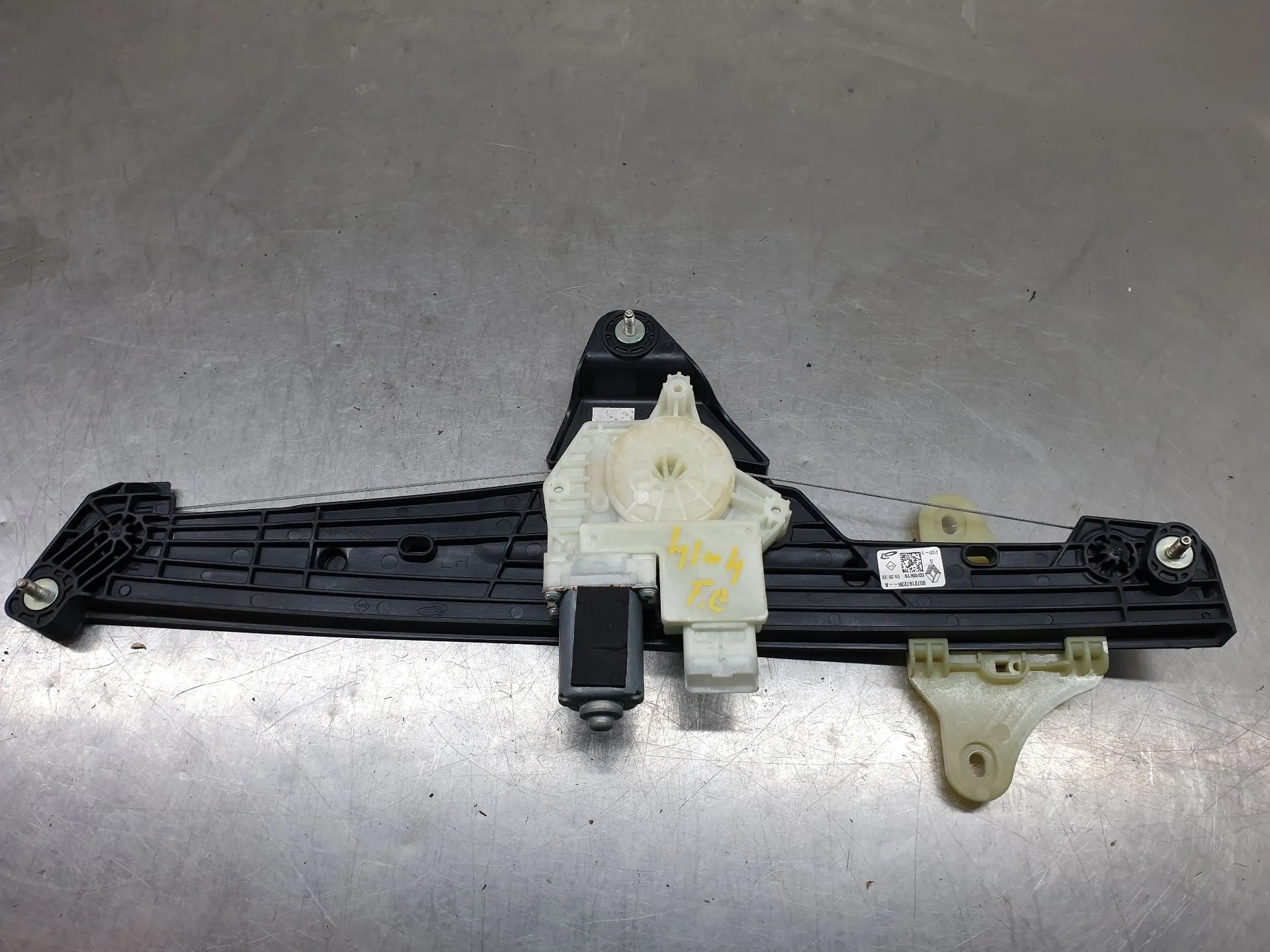 Lève-vitre avant gauche RENAULT Clio V (BF_)