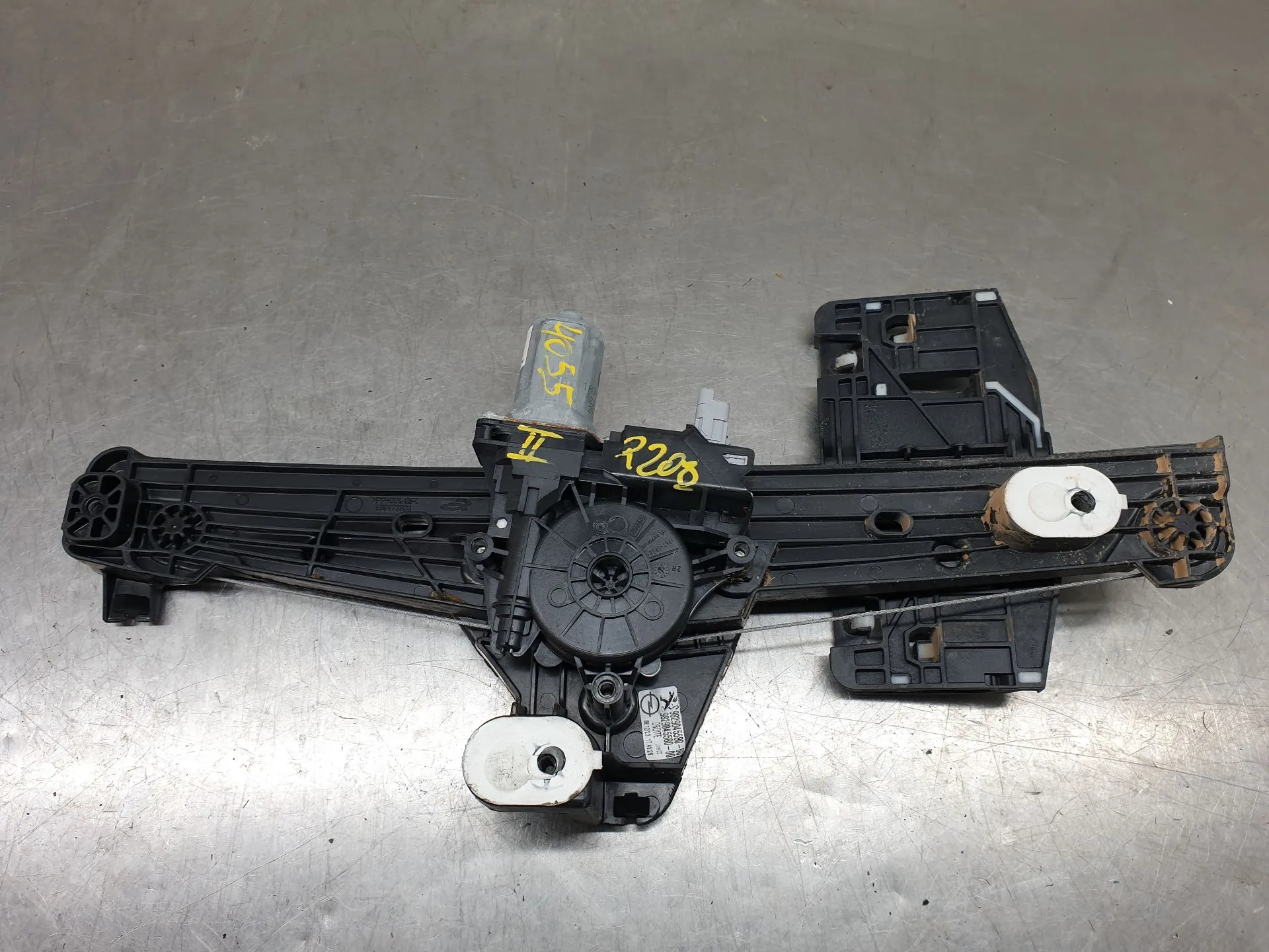 Elevador vidros trás direito PEUGEOT 208 II Imagem-1