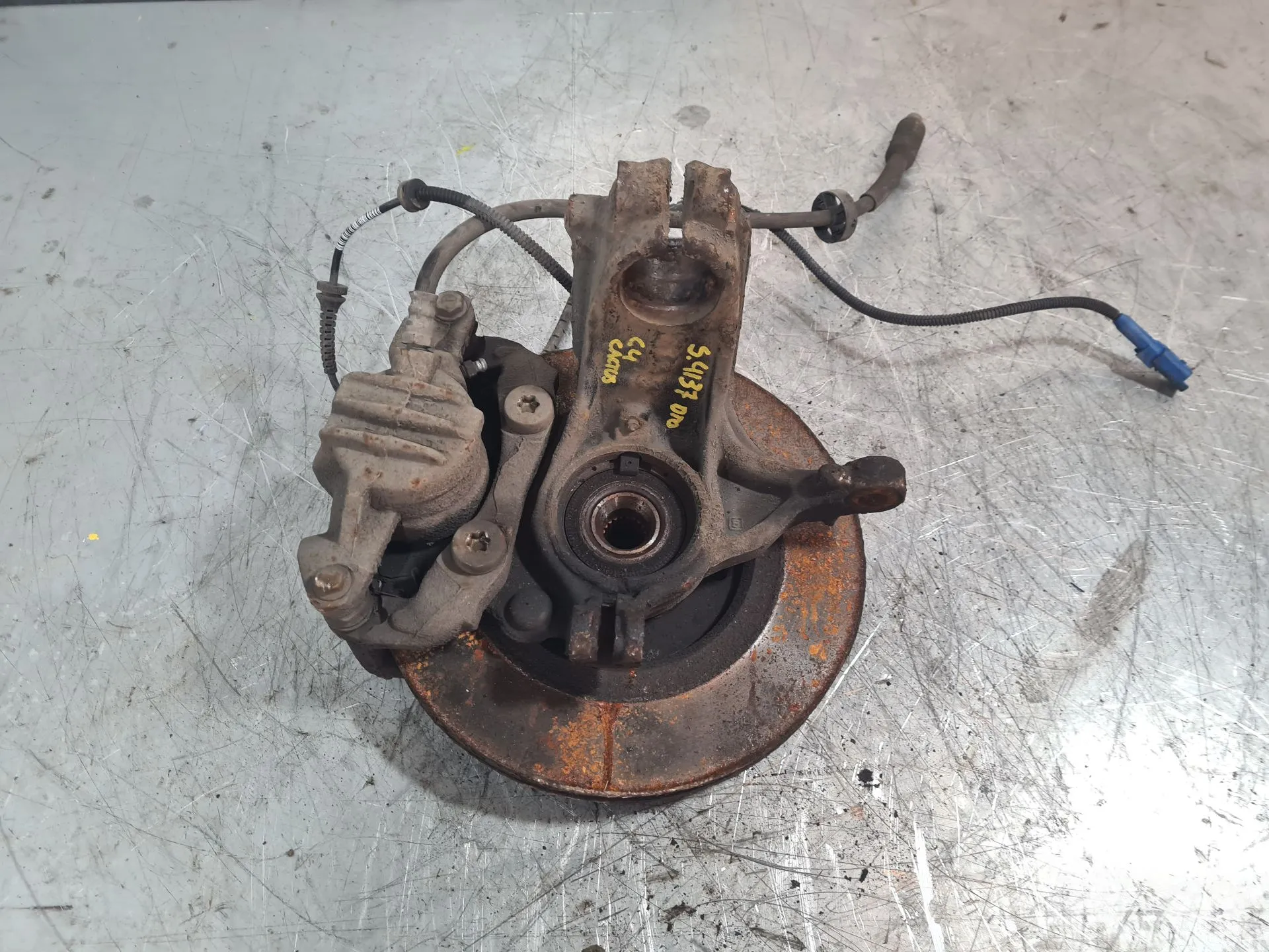 Fusée avant Droite CITROËN C4 Cactus Imagem-1