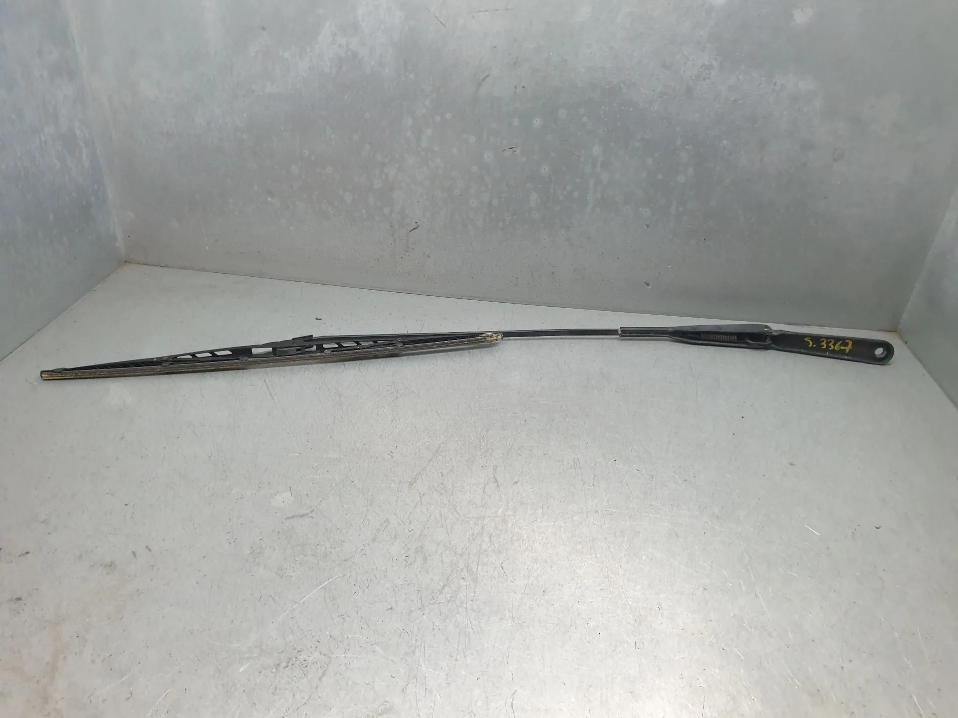 Brazo de limpiaparabrisas delantero izquierdo RENAULT Trafic II (FL)