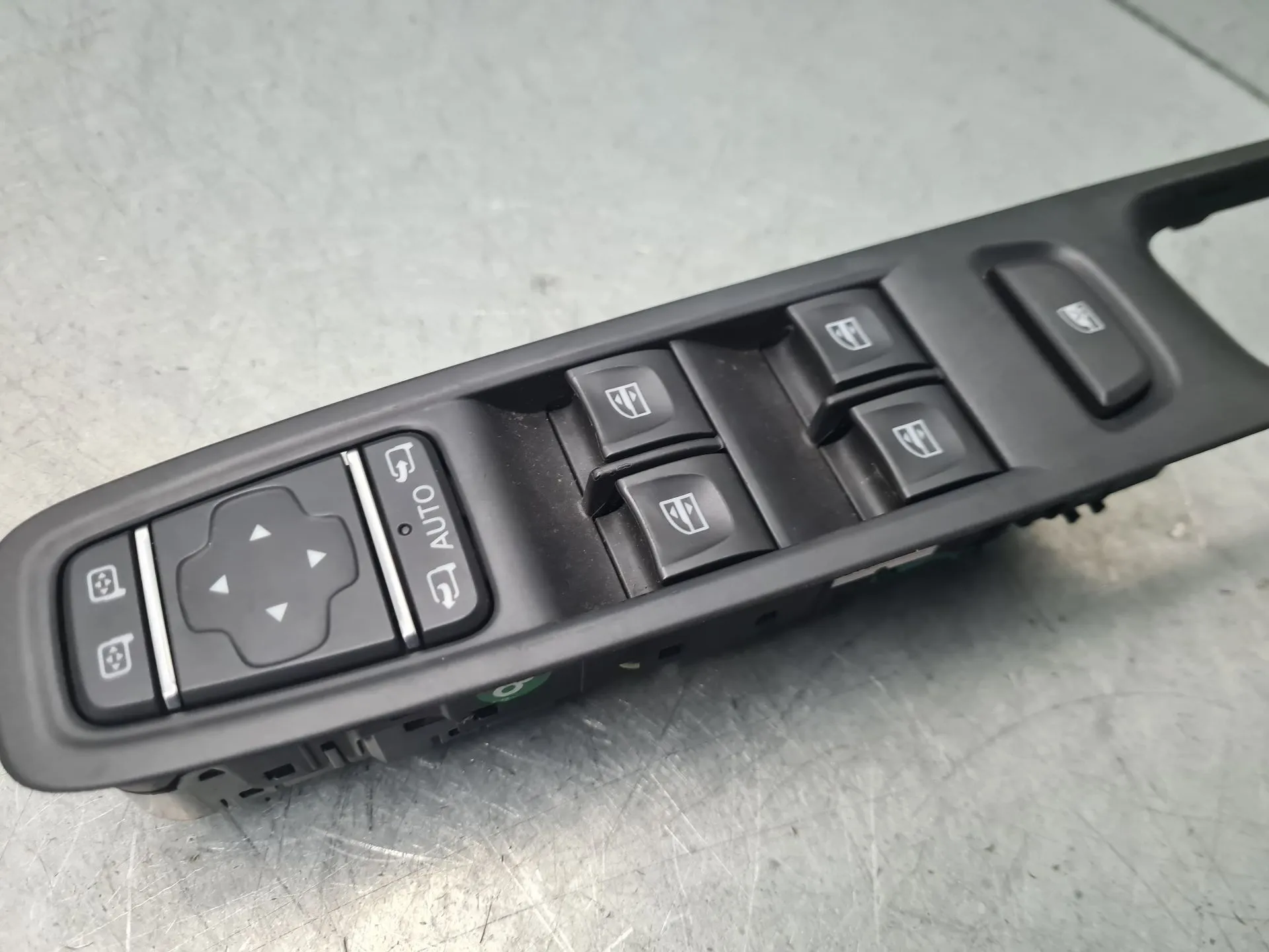 Comando / interruttore alzacristallo anteriore sinistro RENAULT Captur (J5_) Imagem-1