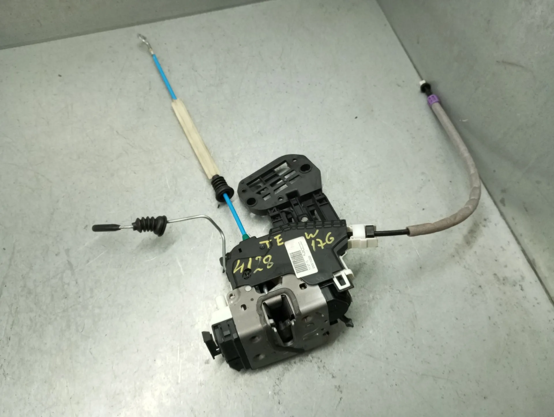 Fechadura / fecho porta trás esquerdo MERCEDES-BENZ Classe A (W176)