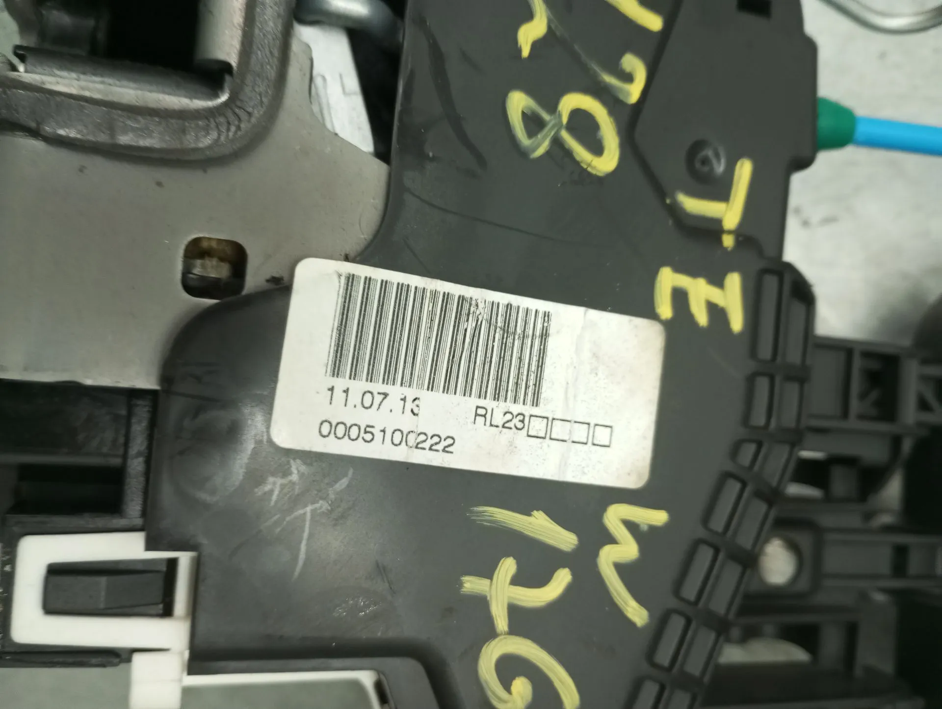 Fechadura / fecho porta trás esquerdo MERCEDES-BENZ Classe A (W176) Imagem-3