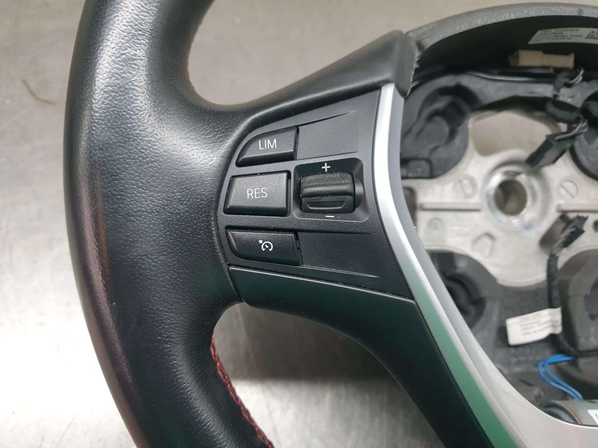 Volante BMW 4 Gran Coupe (F36) Imagem-1