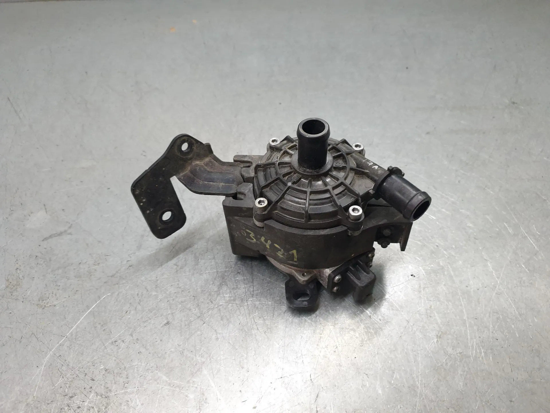 Bomba de agua RENAULT Austral