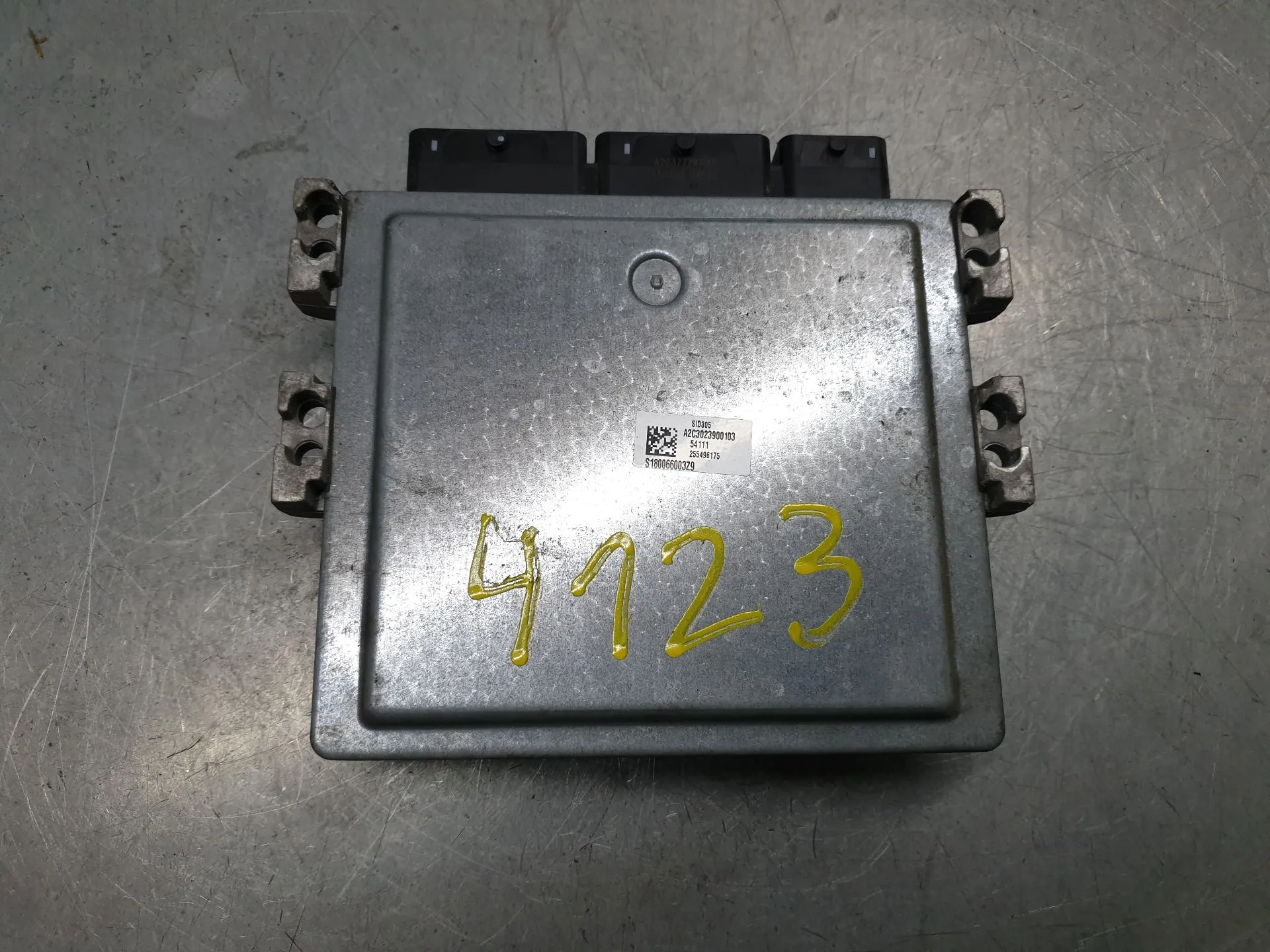 Centralina motor / ECU RENAULT Megane III (BZ0_) Imagem-1