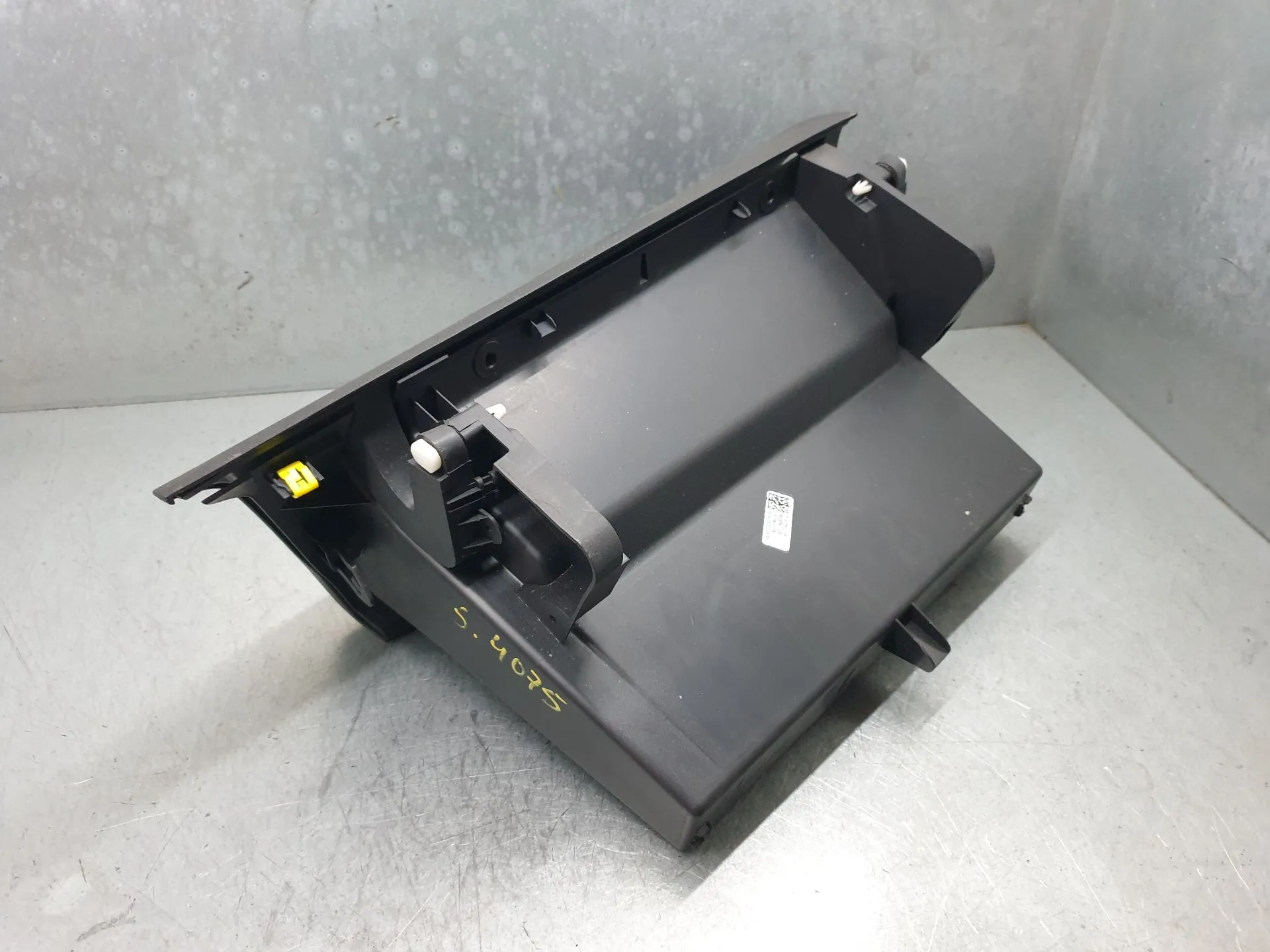 Porta luvas FIAT Scudo Van Imagem-1