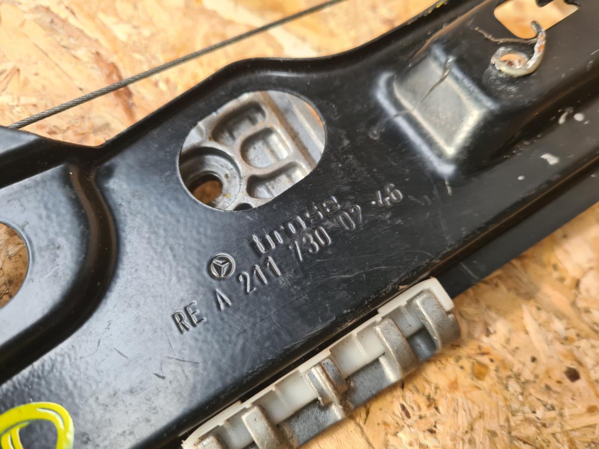 Alzavetro posteriore destro MERCEDES-BENZ Classe E (W211) Imagem-3