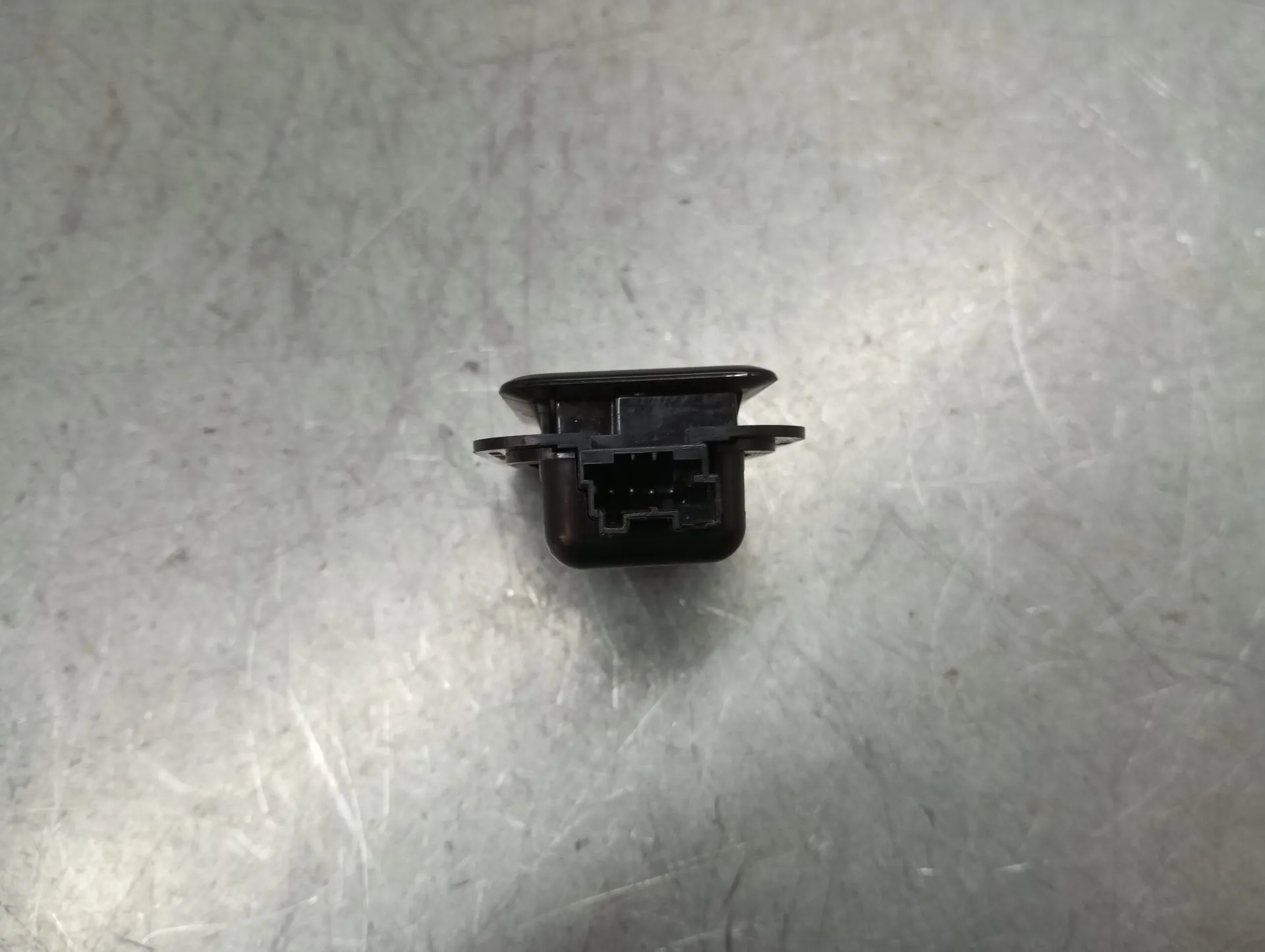 Luz interior PEUGEOT 208 II Imagem-2