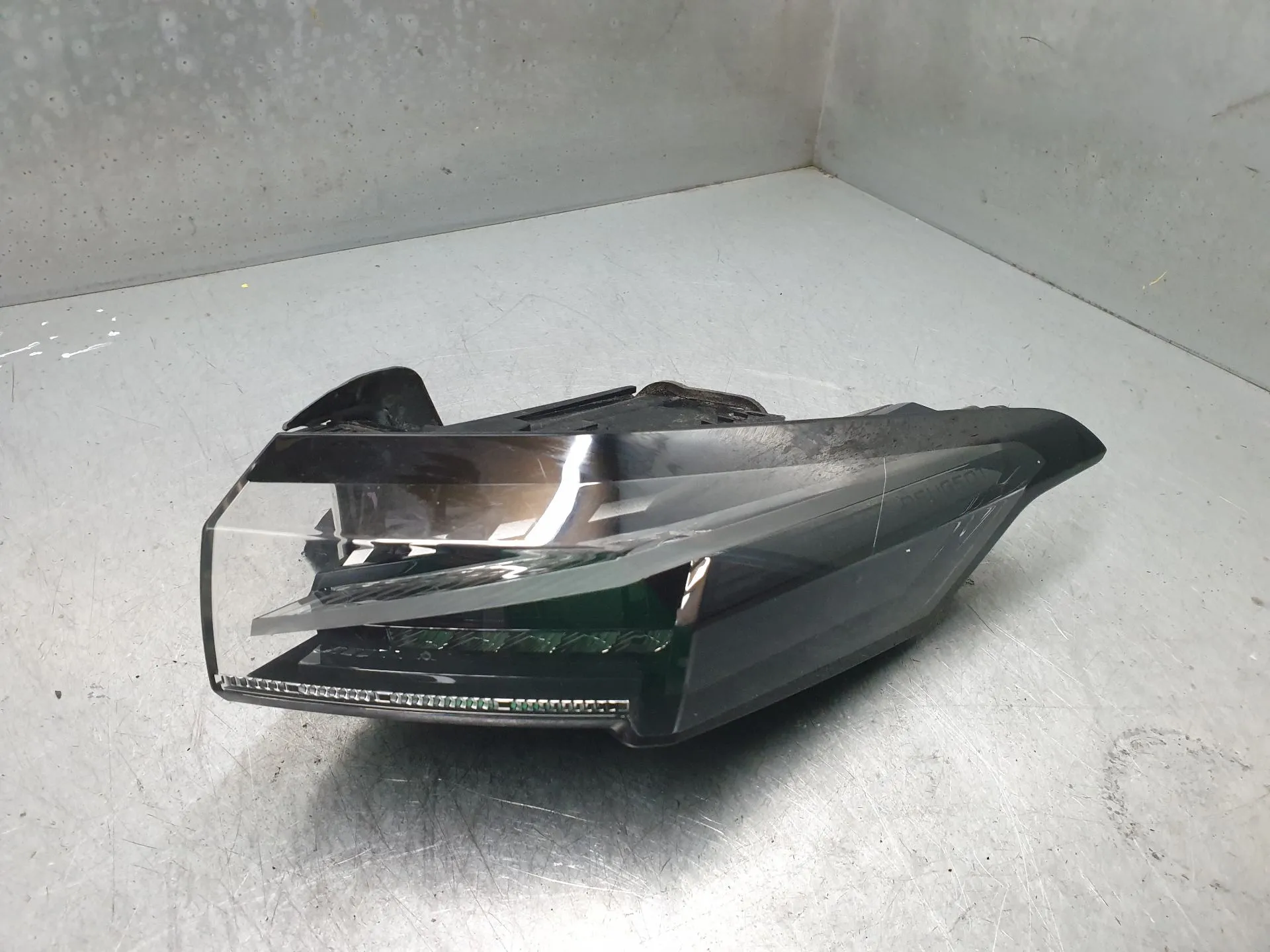 Feu arrière Droite PEUGEOT 308 III