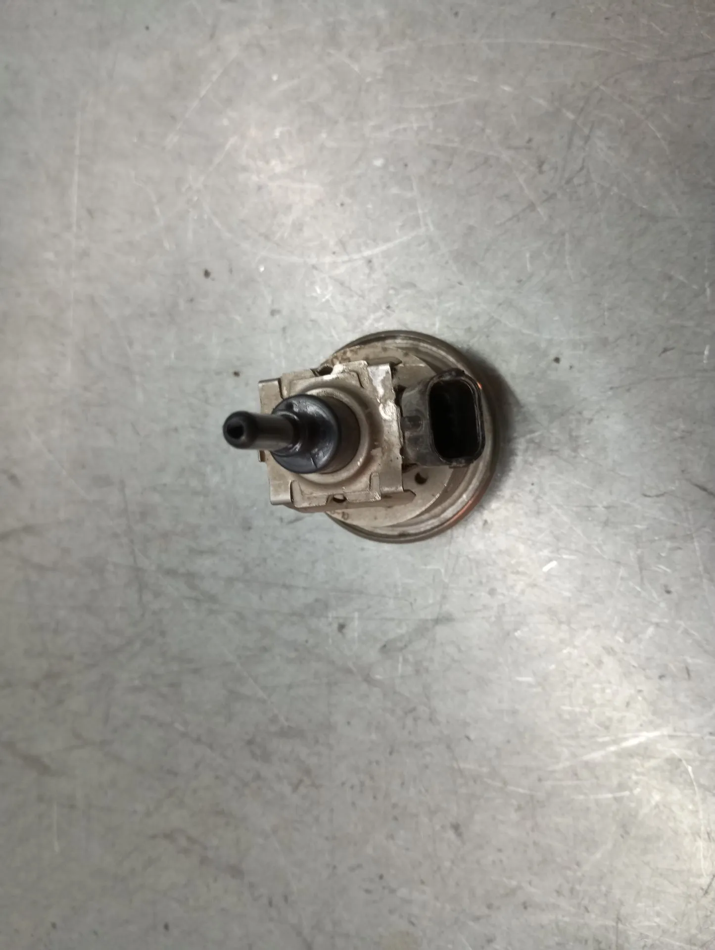 Inyector de AdBlue RENAULT Captur (J5_) Imagem-3