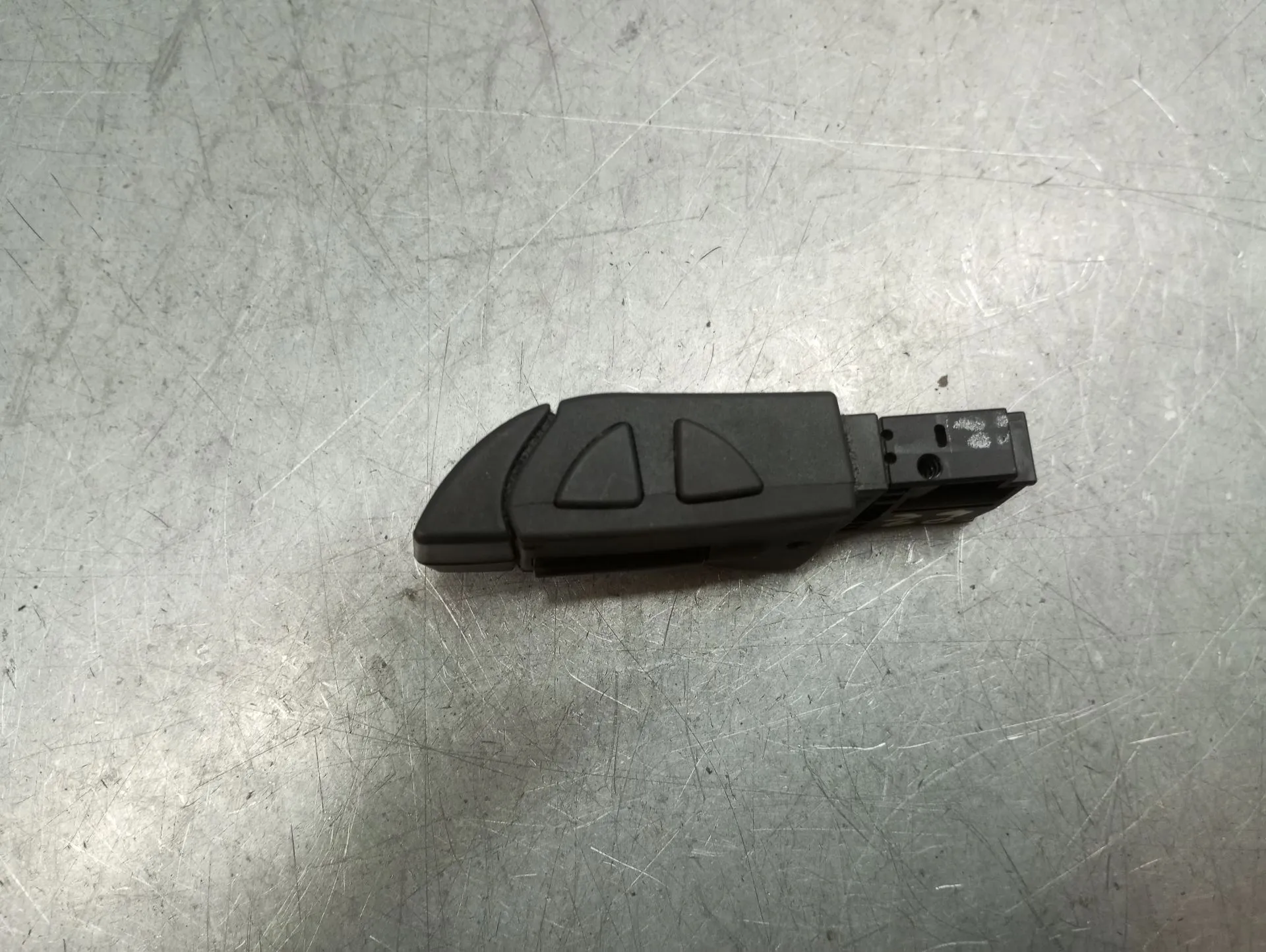 Radio control switch DACIA Sandero II (5S_) Imagem-3