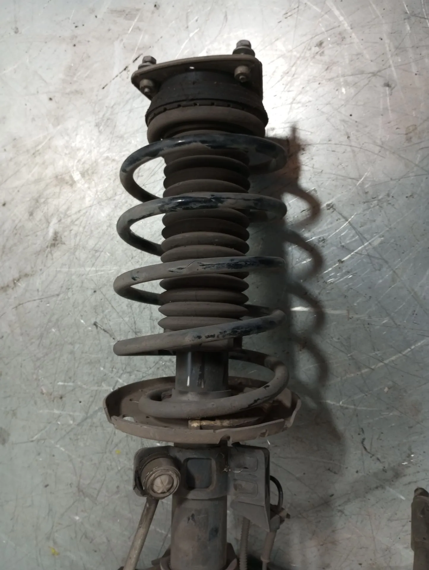 Right Front Shock Absorber PEUGEOT 308 II Imagem-1