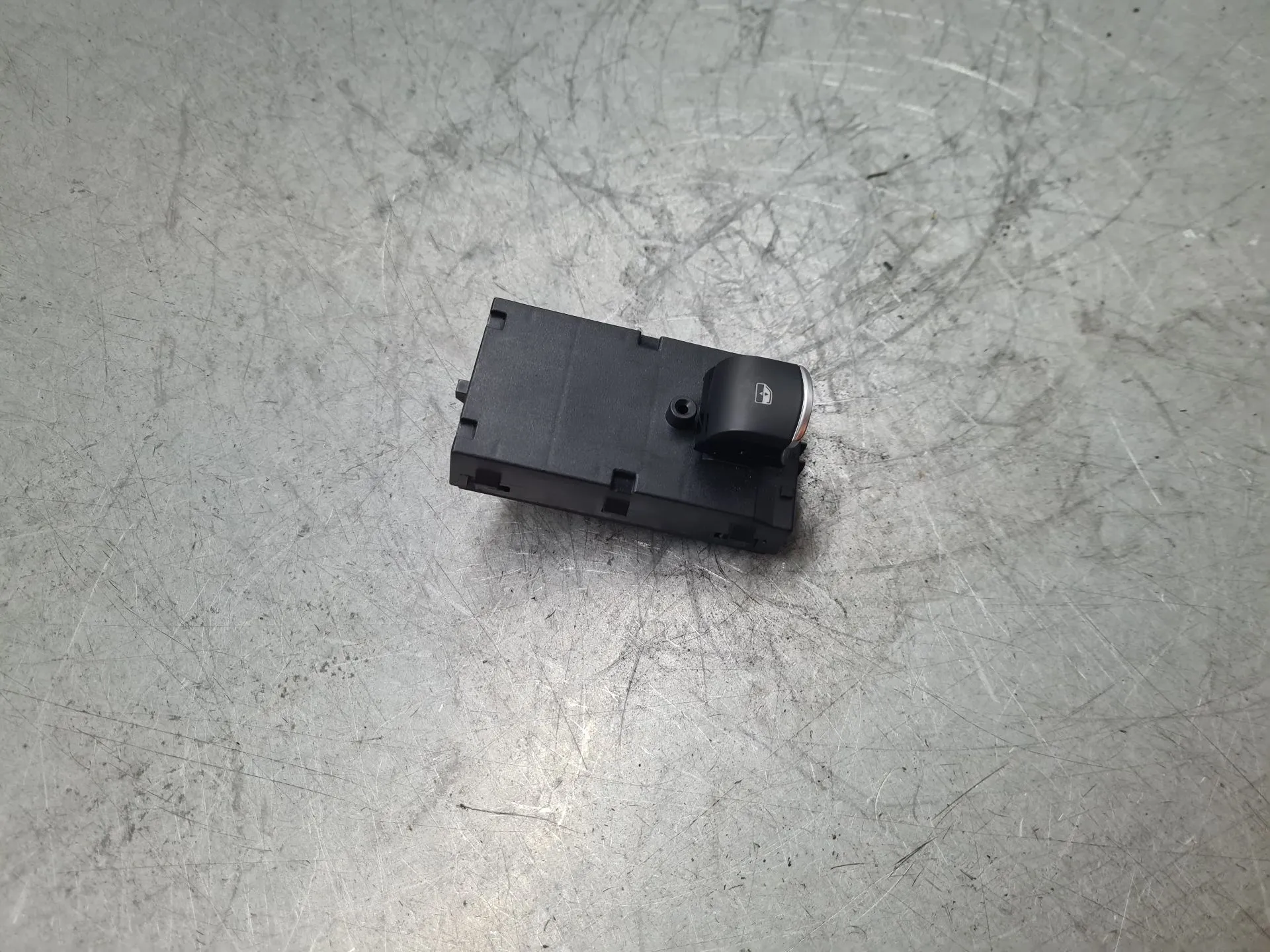 Mando / interruptor elevalunas delantero derecho ALFA ROMEO Stelvio (949_)