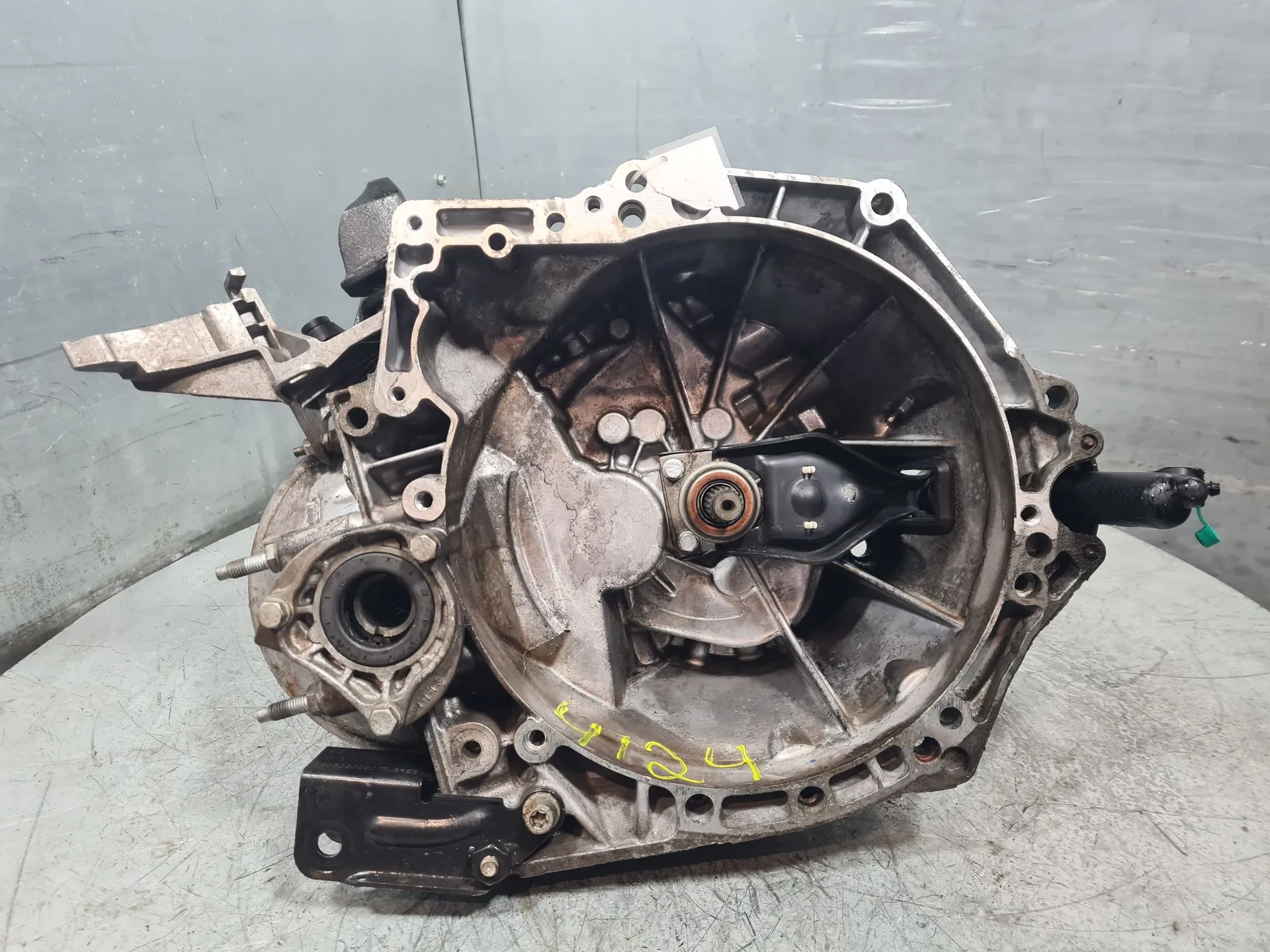 Manual gearbox PEUGEOT 308 II