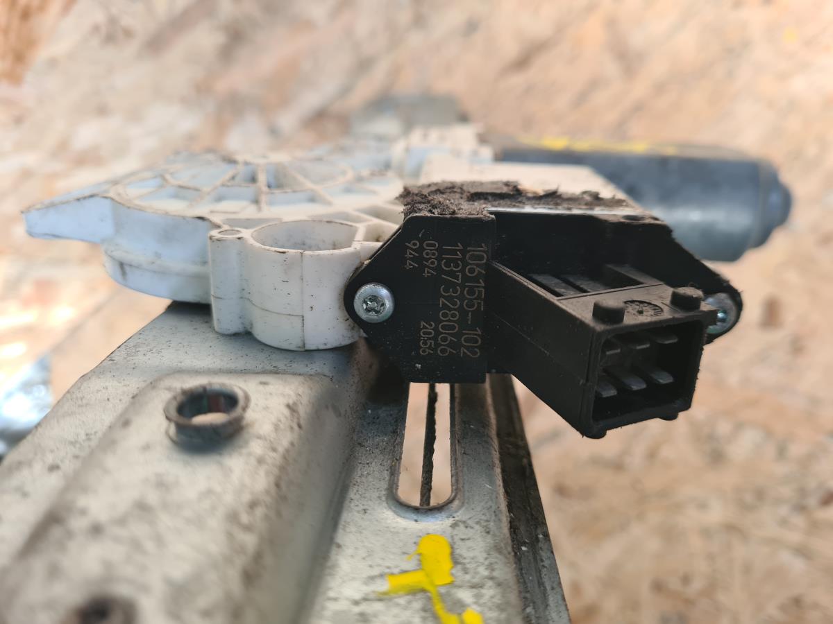 Elevador vidros trás direito OPEL Vectra C GTS Imagem-5