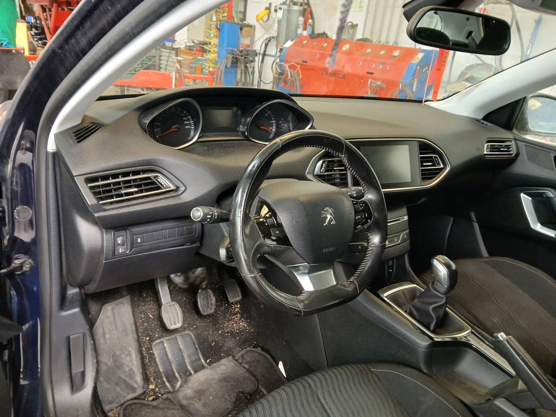 Frente Completa PEUGEOT 308 II Imagem-7