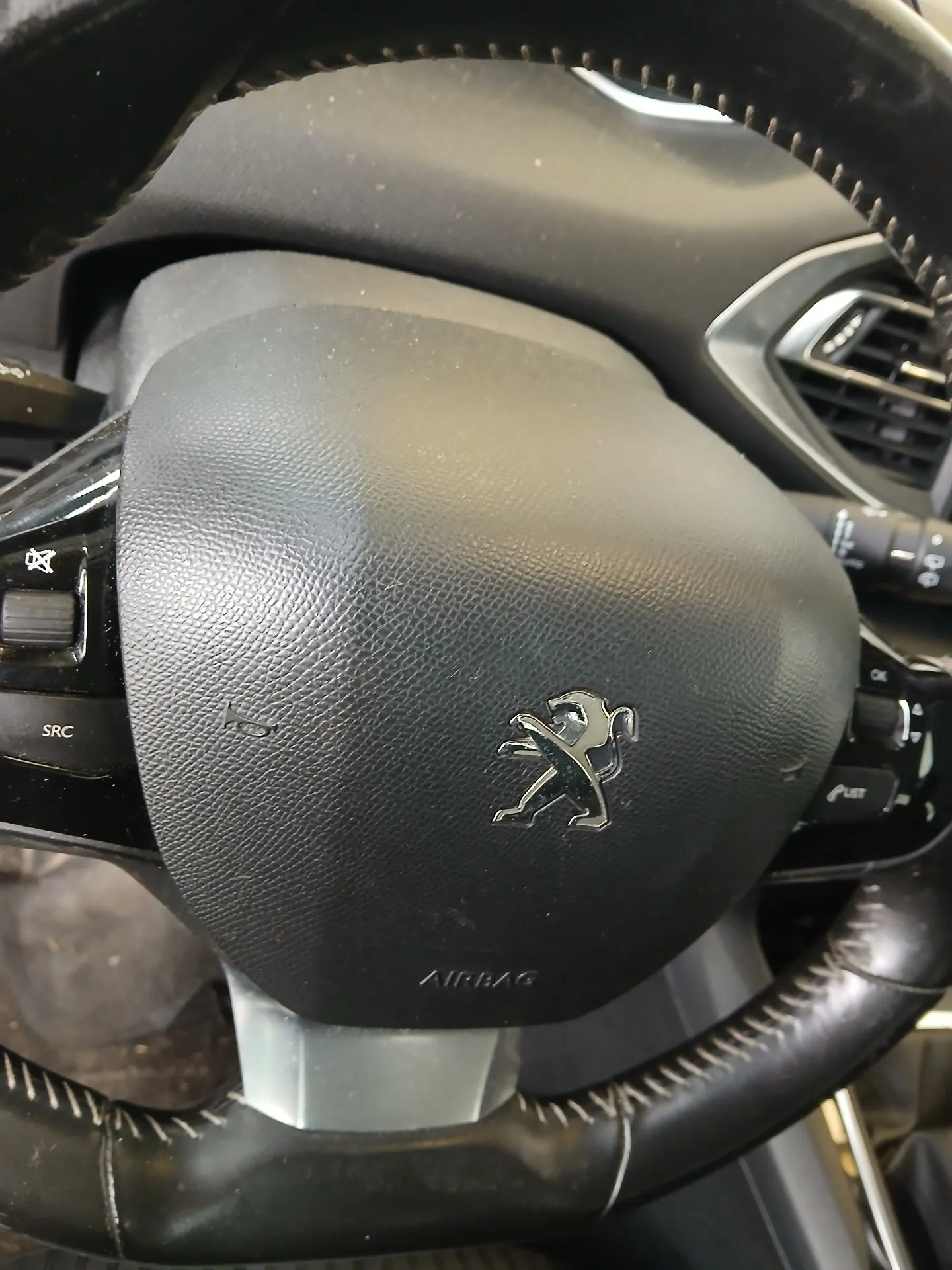 Frente Completa PEUGEOT 308 II Imagem-8