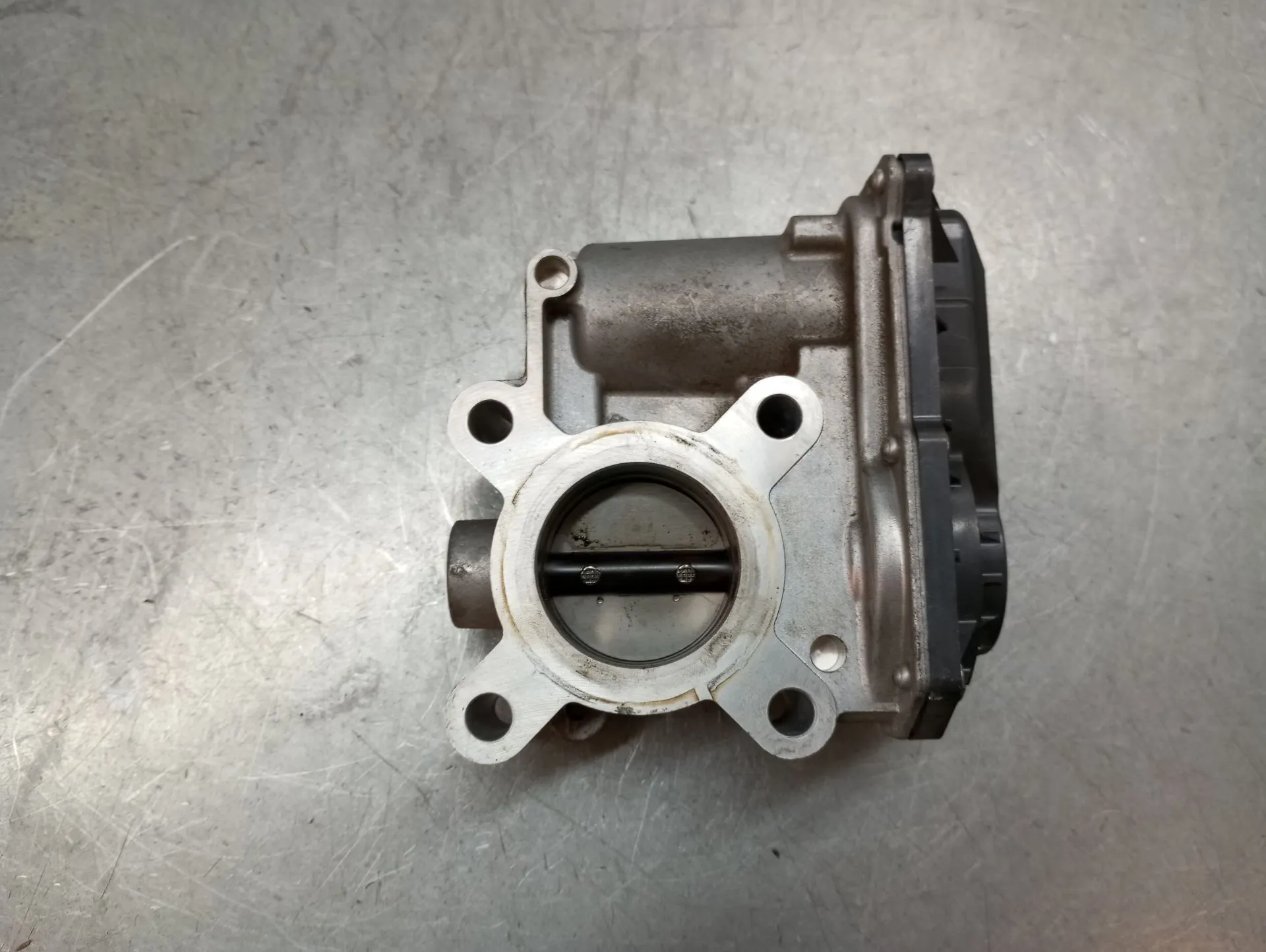 Throttle body RENAULT Clio IV (BH_)