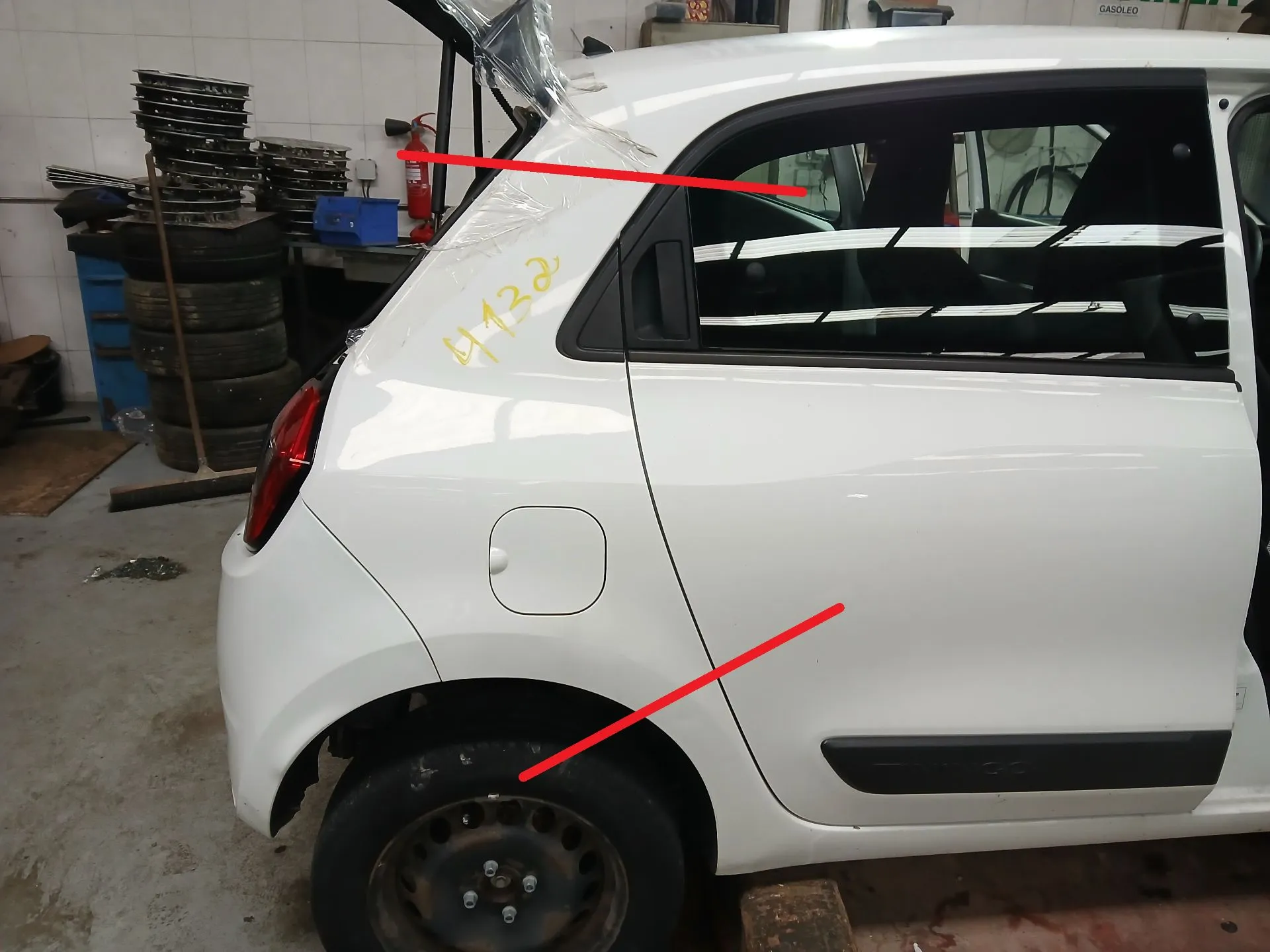 Pannello posteriore destro RENAULT Twingo III (BCM_)