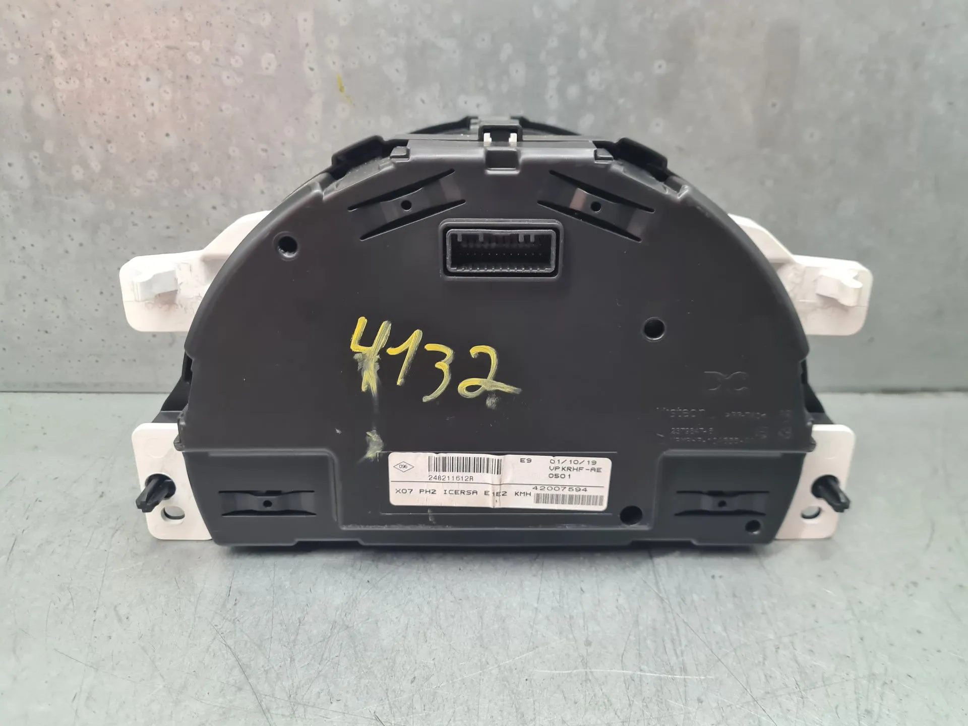 Quadrante / painel de instrumentos RENAULT Twingo III (BCM_) Imagem-4