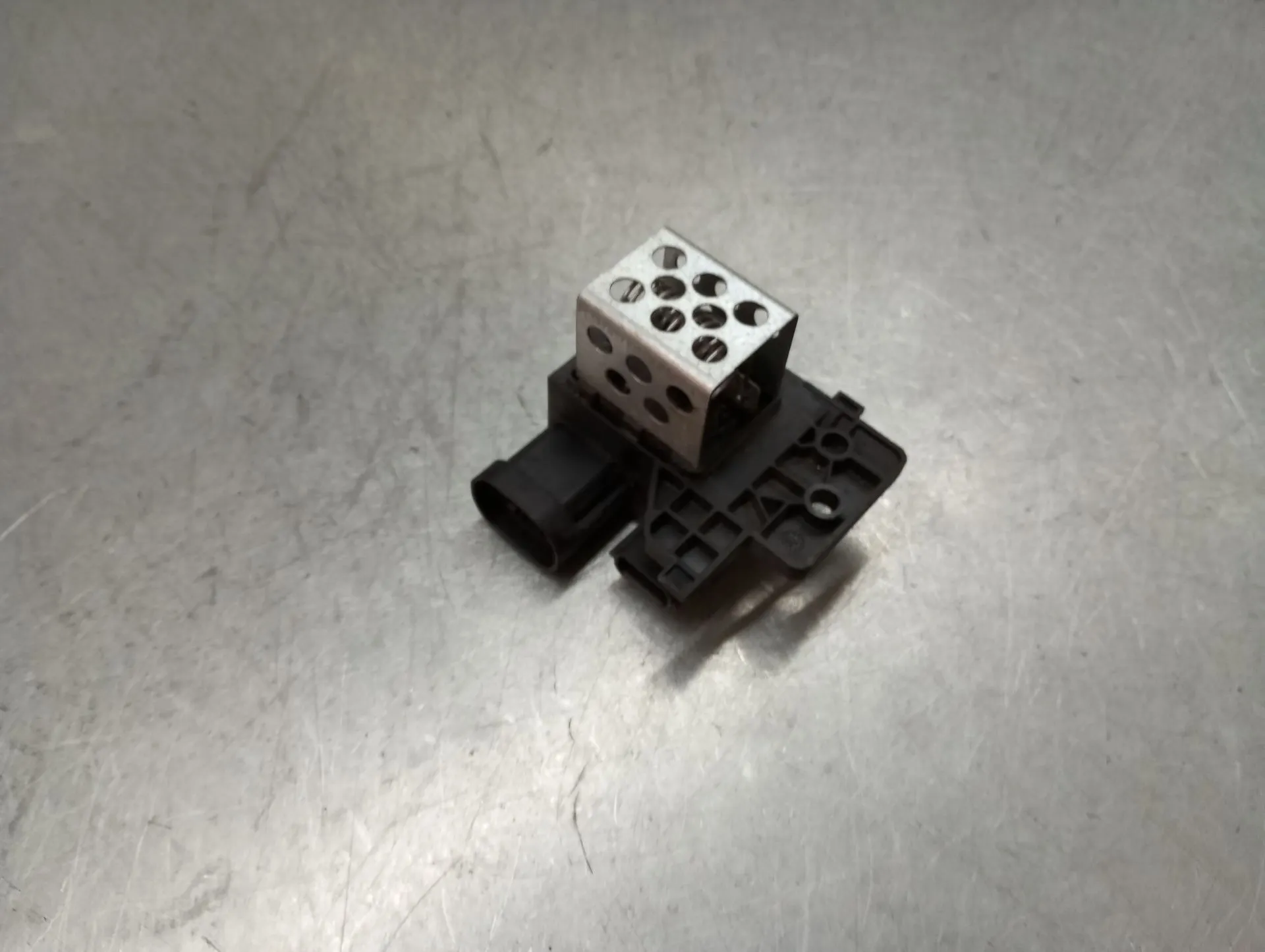 Heater Blower resistor RENAULT Clio IV (BH_)