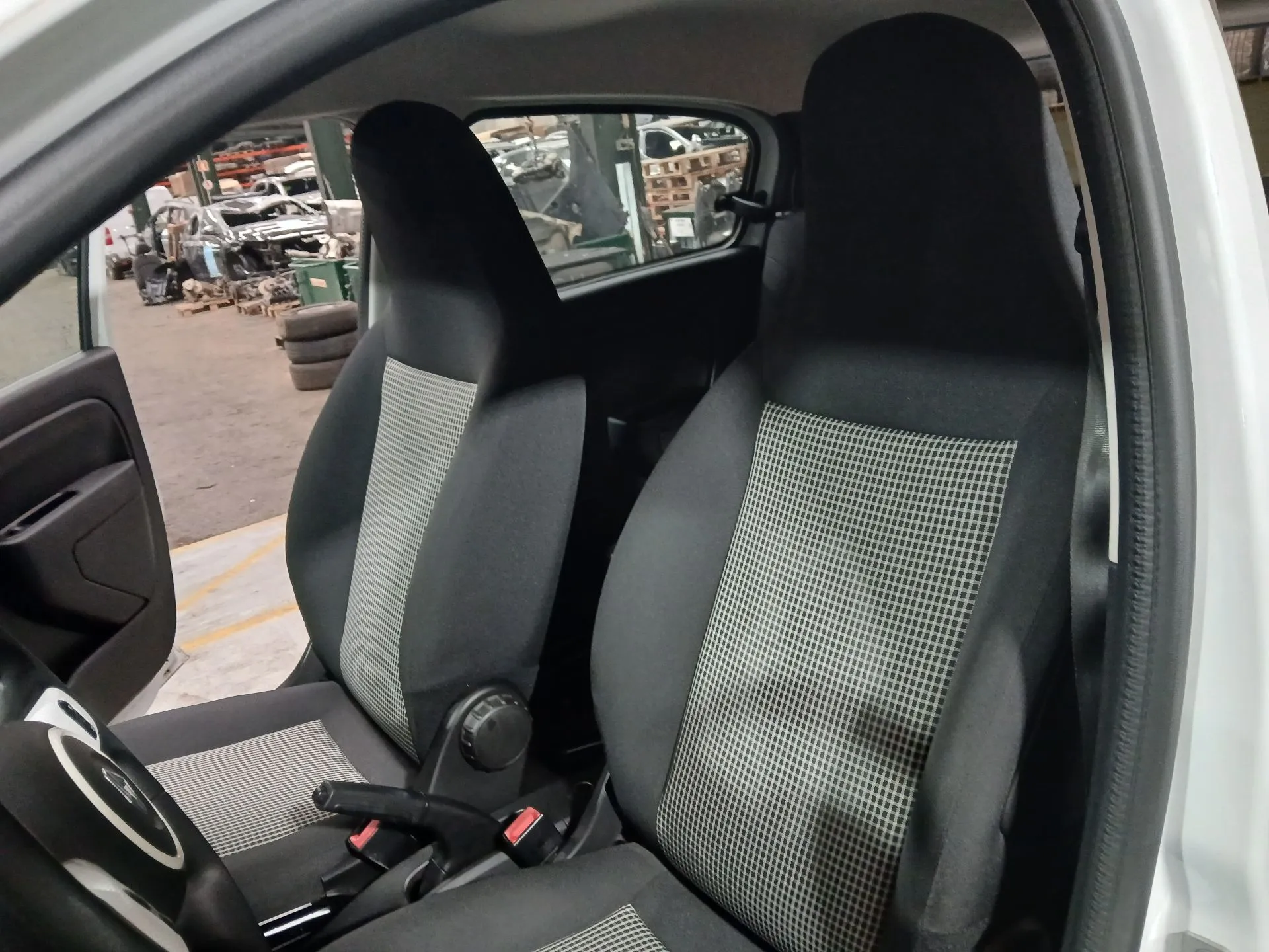 Conjunto de Bancos RENAULT Twingo III (BCM_) Imagem-0