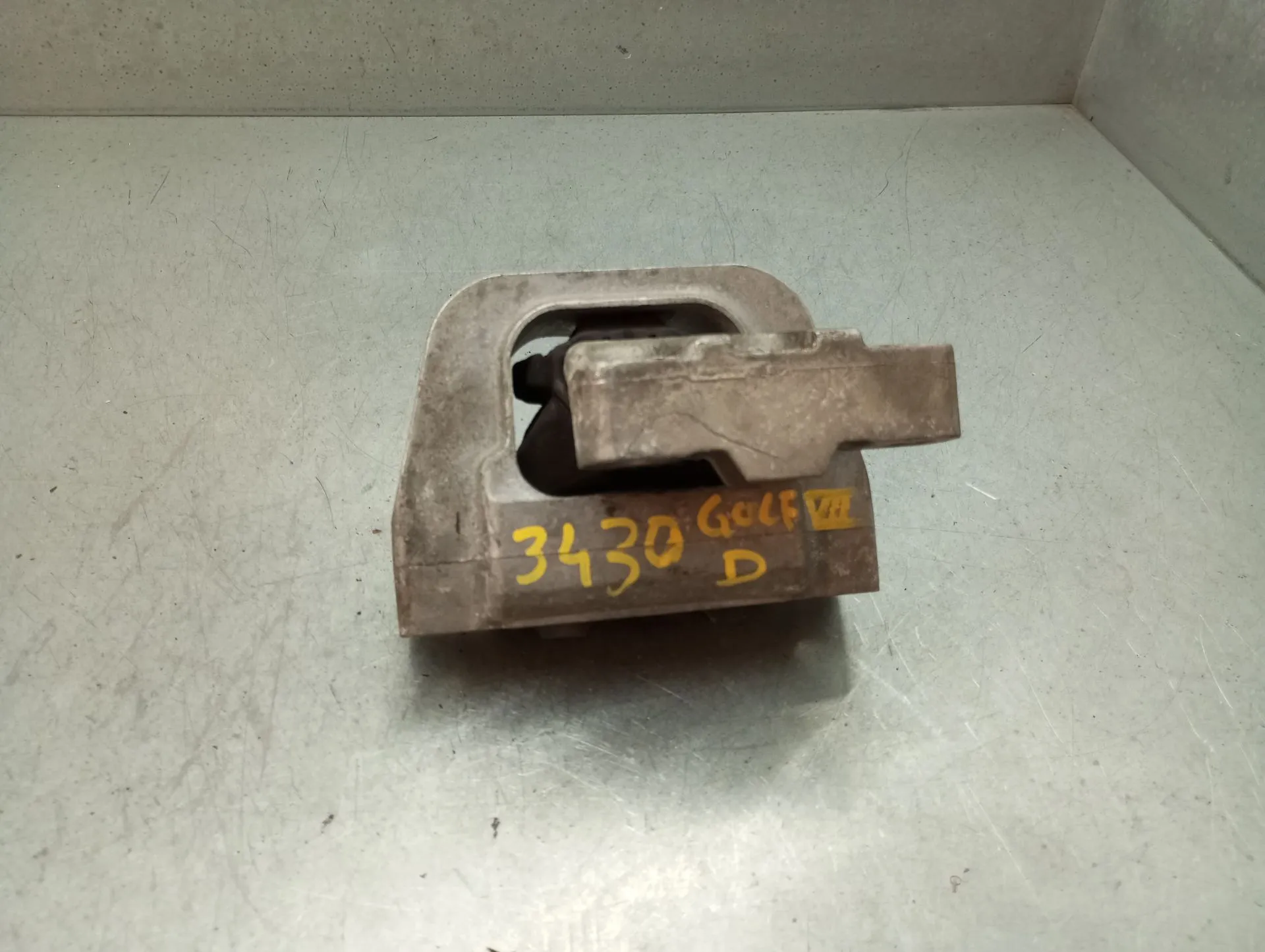 Engine Mount VOLKSWAGEN Golf VII (5G1, BQ1, BE1, BE2) Imagem-2