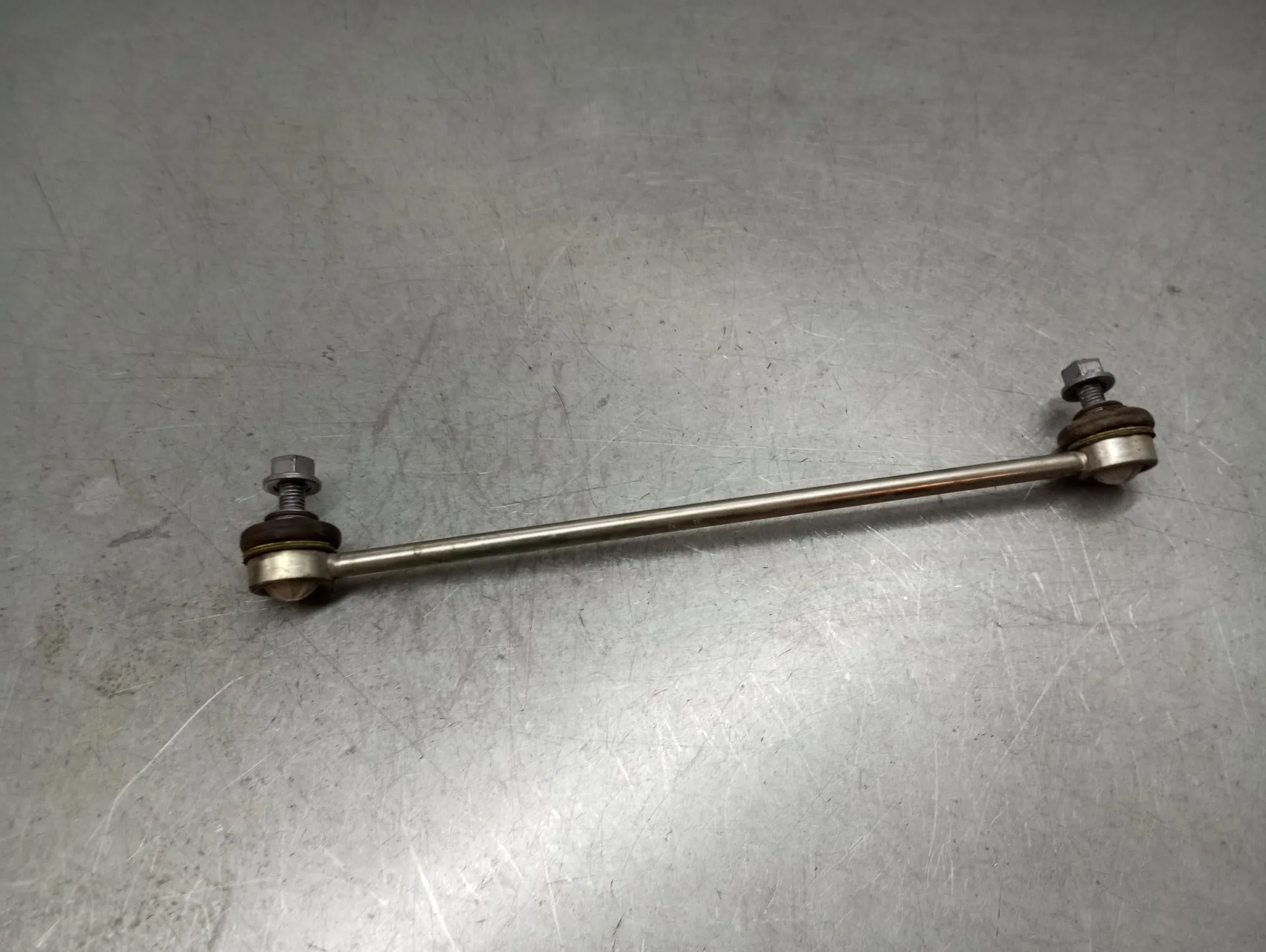 Tie rods / stabilizer links PEUGEOT 208 Imagem-1