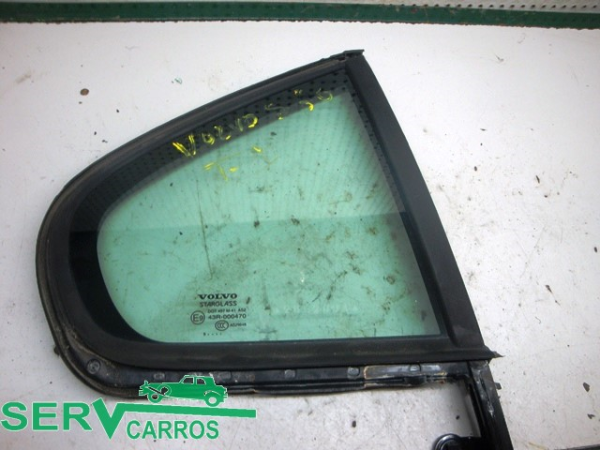 Vidro triangular da porta trás direito VOLVO S60 I (384)