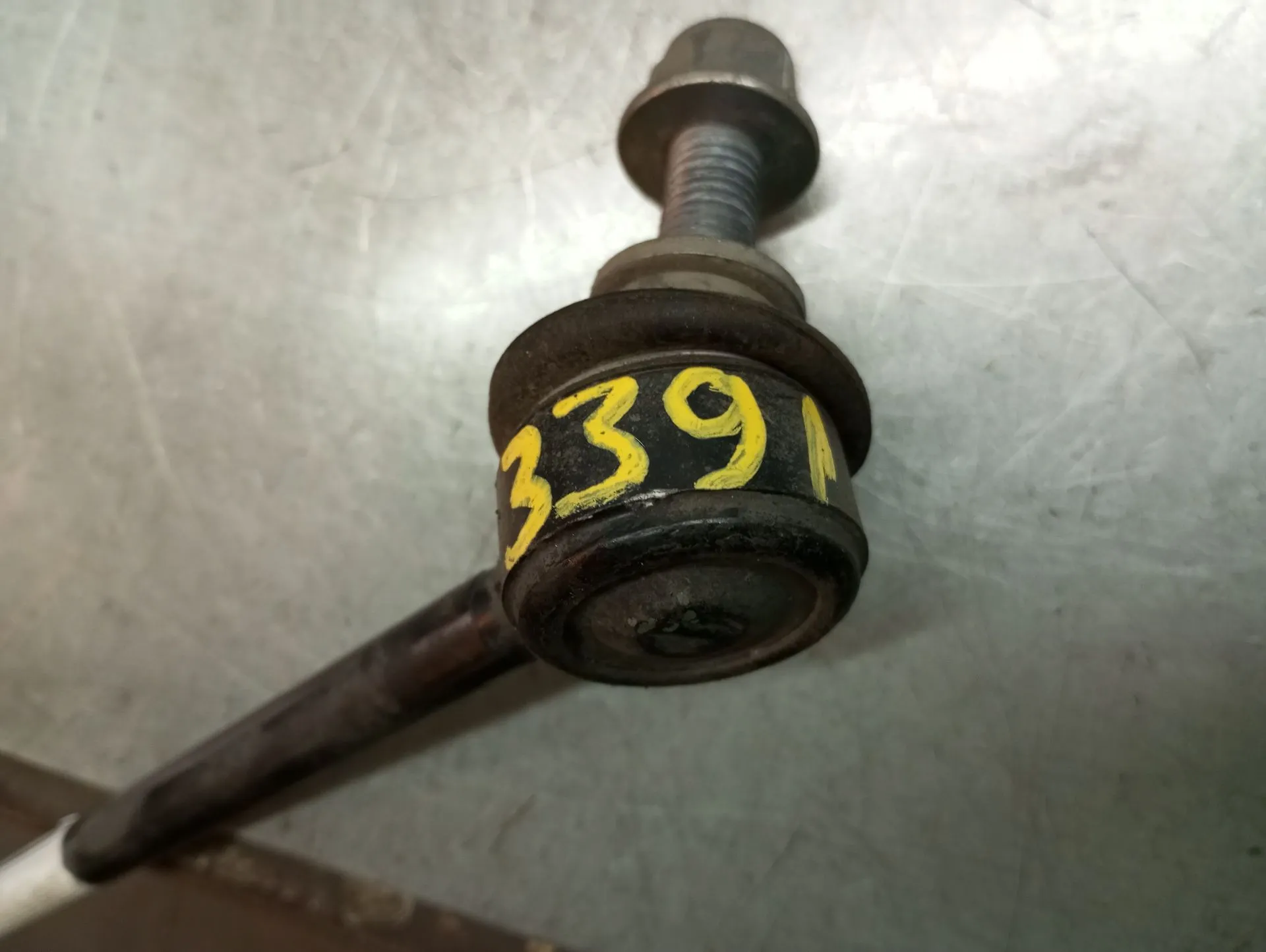 Tie rods / stabilizer links TESLA Model 3 (5YJ3)