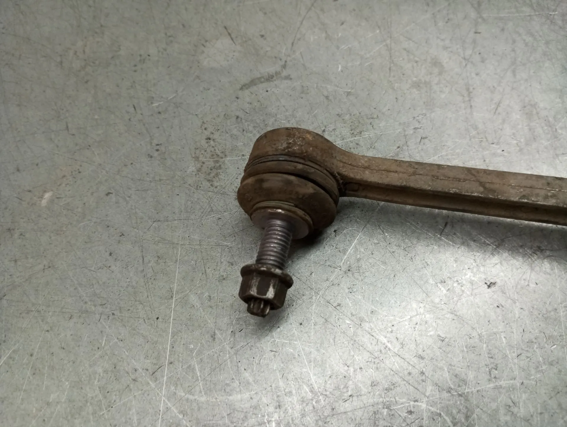 Tie rods / stabilizer links PEUGEOT 308 II Imagem-1