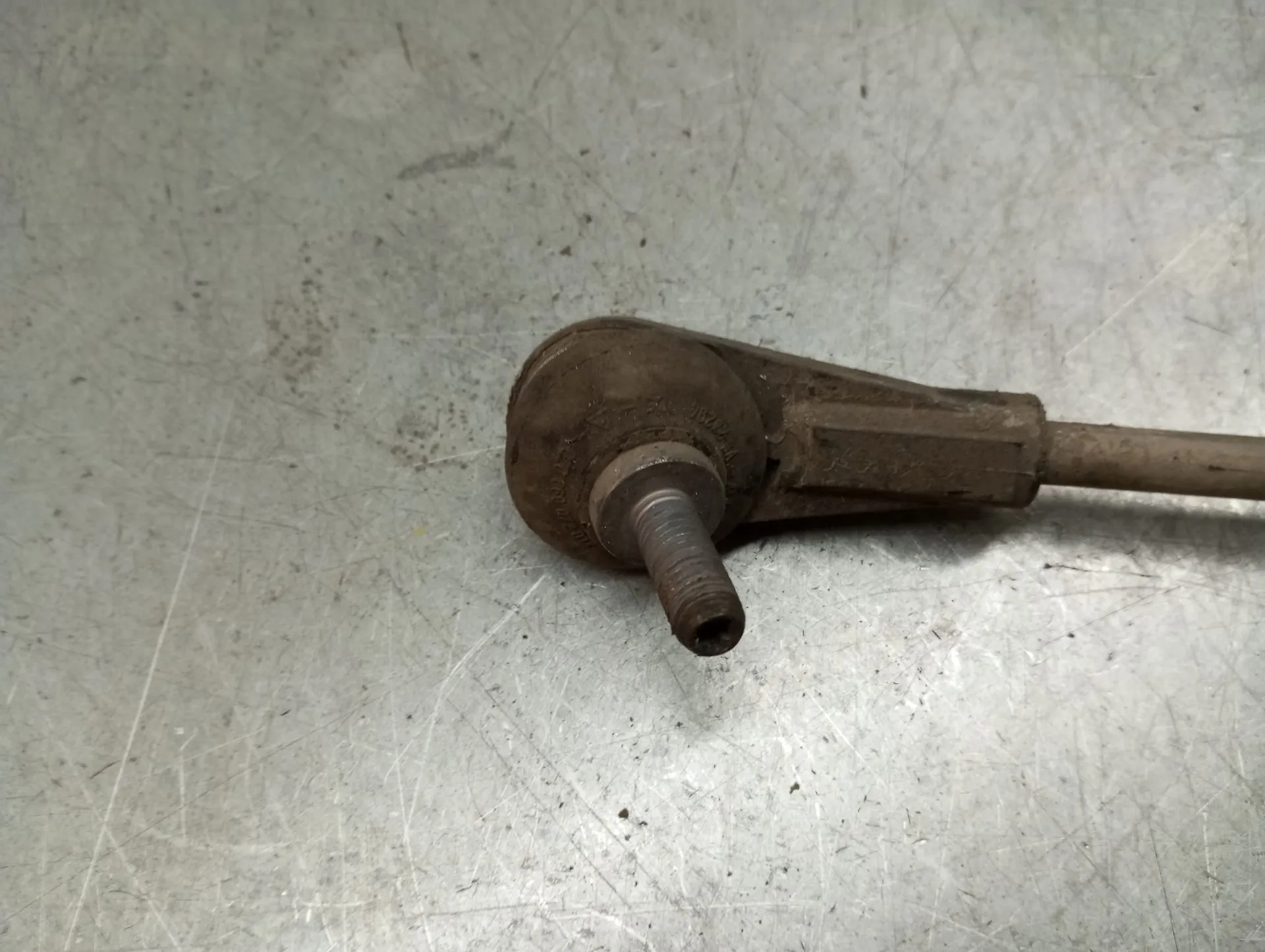 Tie rods / stabilizer links BMW 1 (F20) Imagem-1