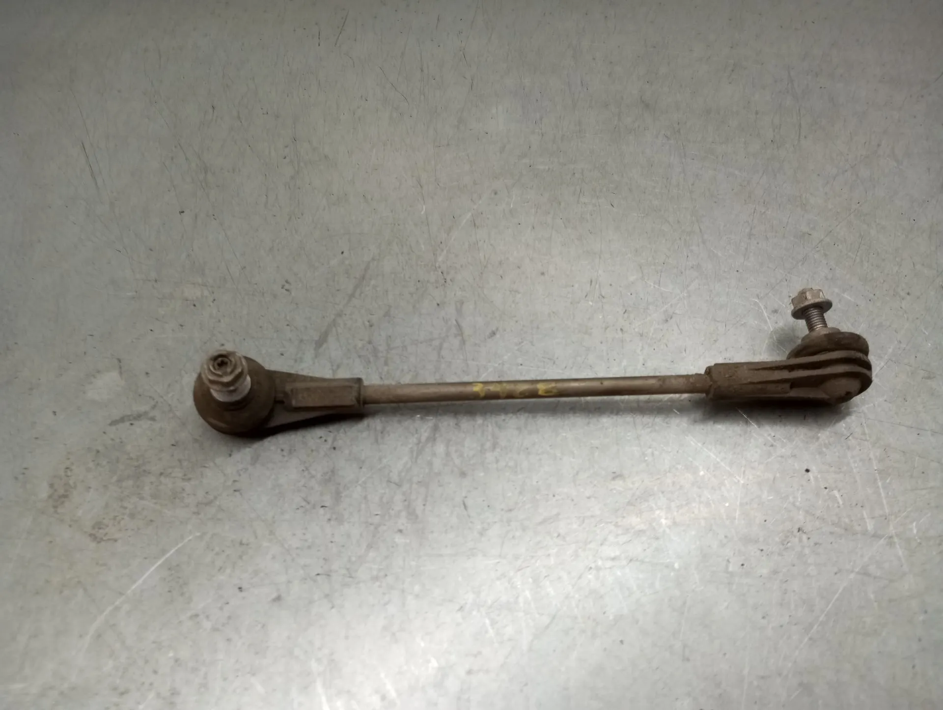 Tie rods / stabilizer links BMW 1 (F20)