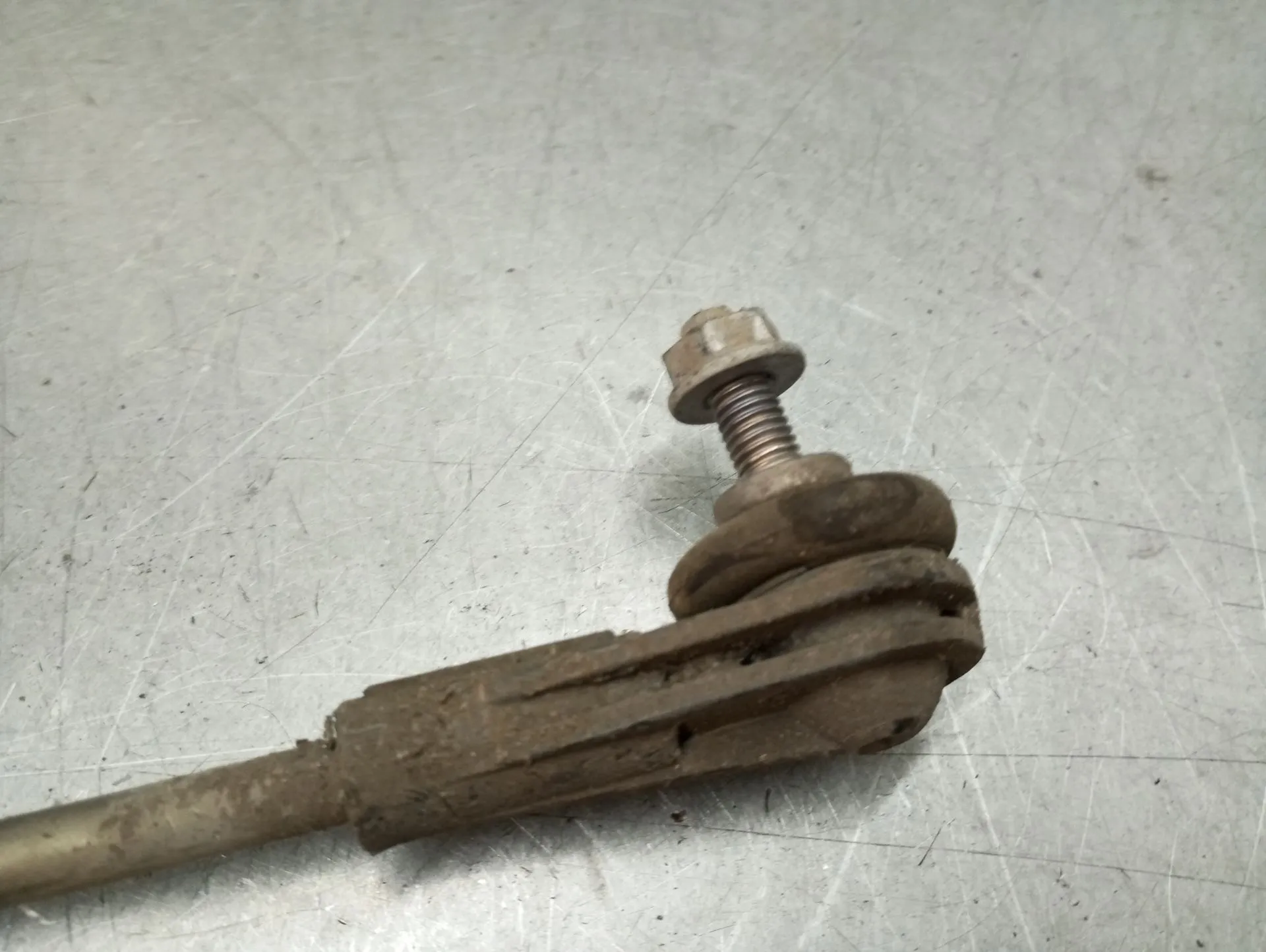 Tie rods / stabilizer links BMW 1 (F20) Imagem-2