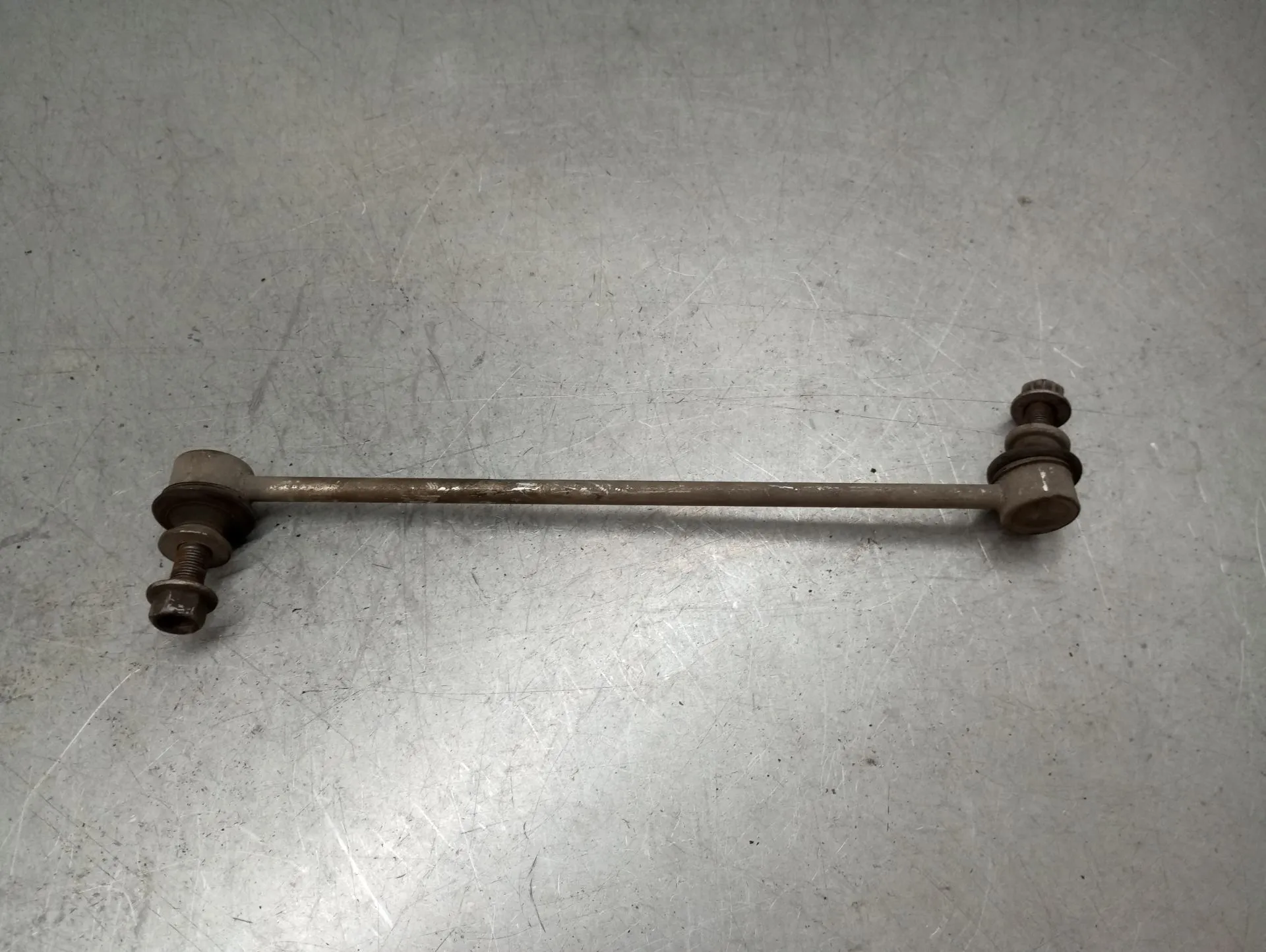 Tie rods / stabilizer links TOYOTA Corolla Touring Sports (_E21_) Imagem-3