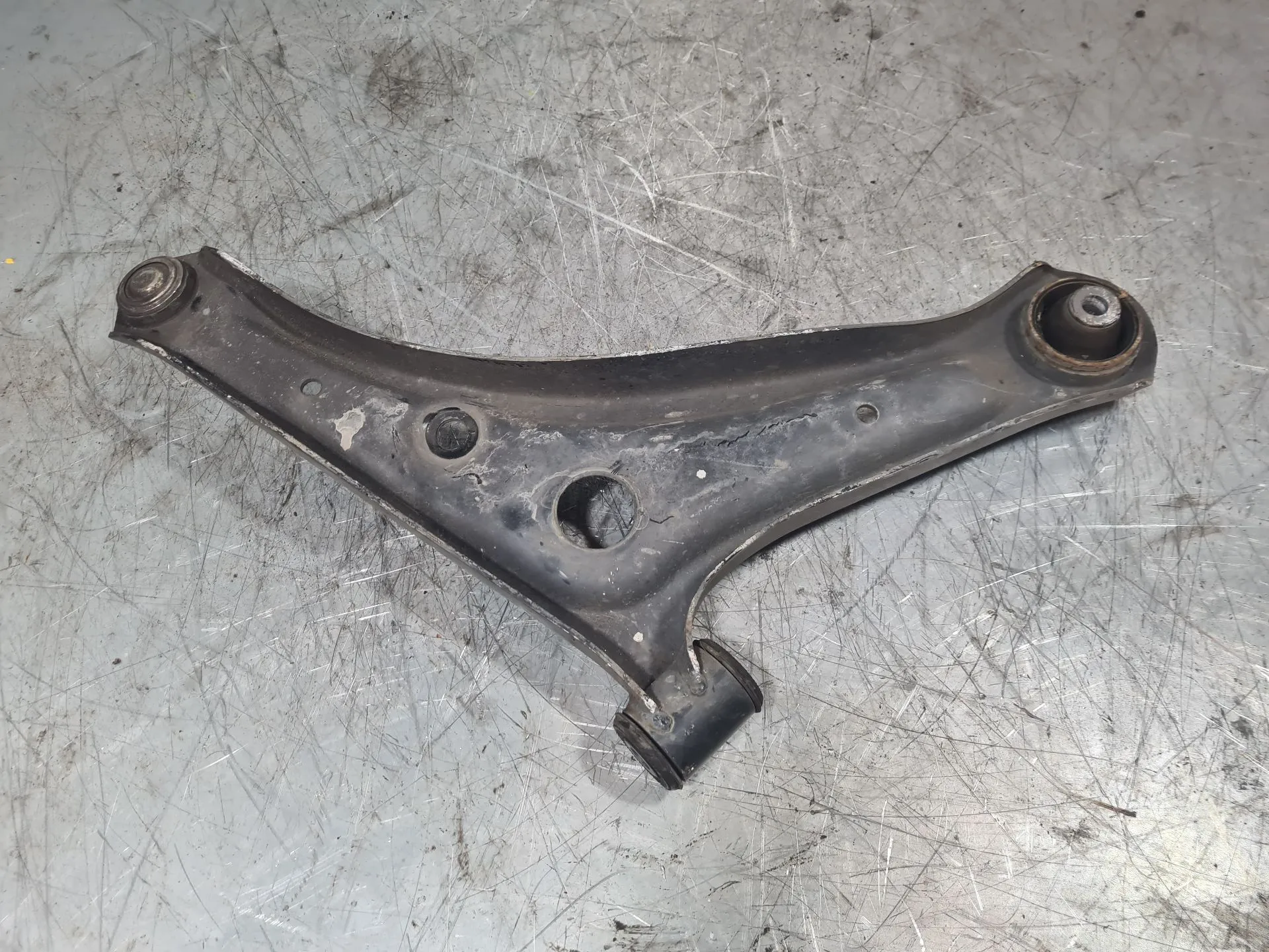 Braccio di sospensione anteriore sinistro MITSUBISHI Space Star Hatchback (A0_A) Imagem-3