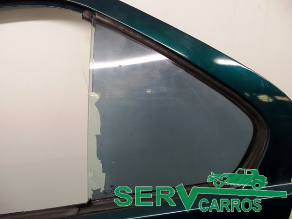 Vidro triangular da porta trás esquerdo BMW 3 (E36)