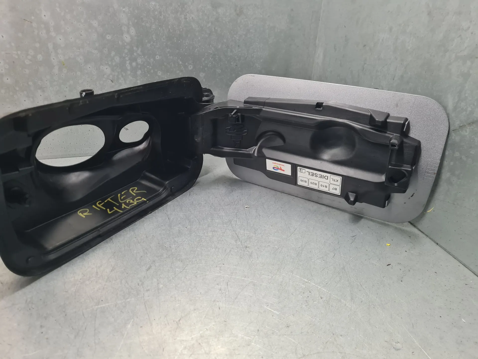 Fuel tank cap PEUGEOT Rifter Imagem-2