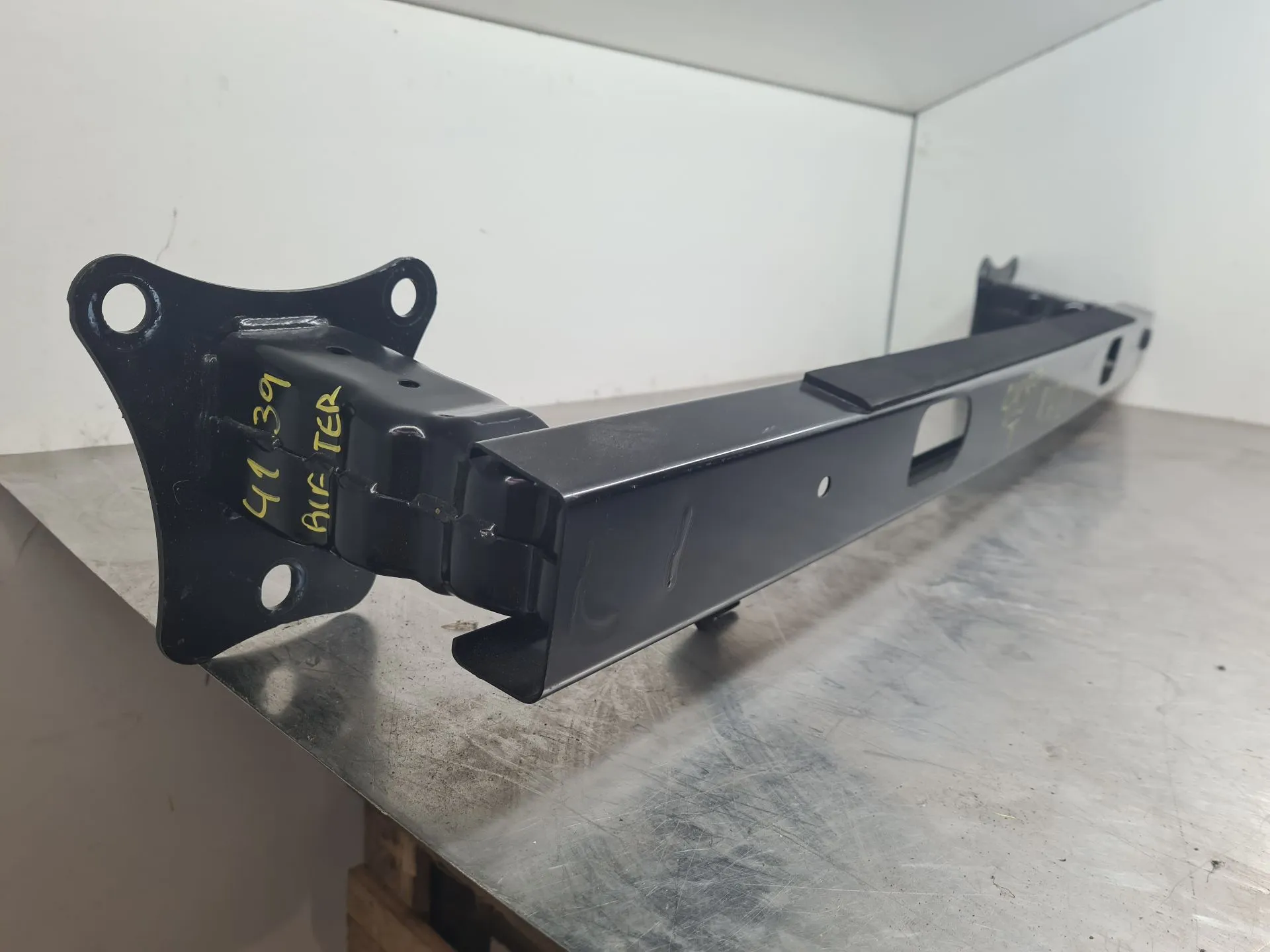 Rear bumper reinforcement PEUGEOT Rifter Imagem-1