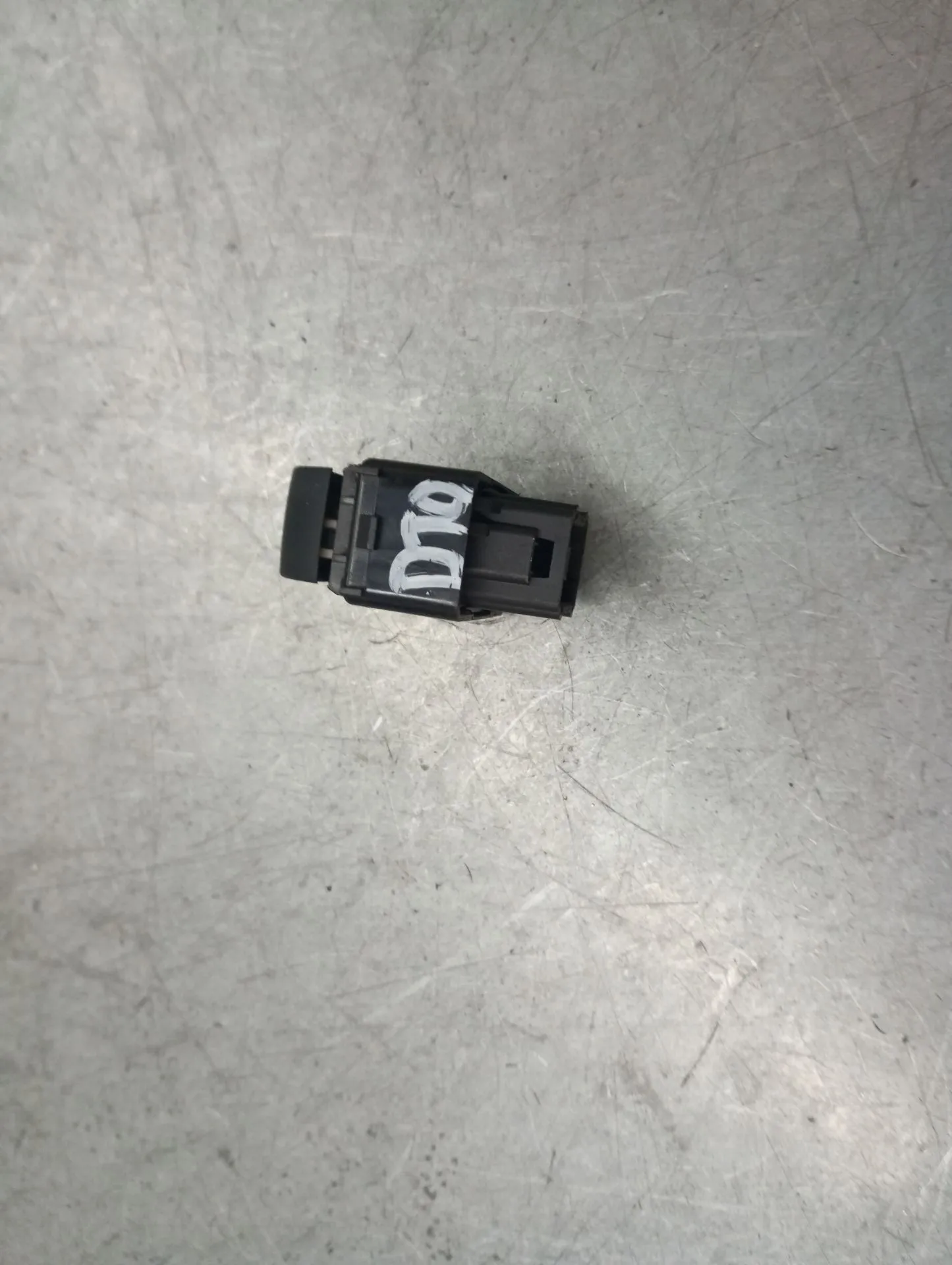 Mando / interruptor elevalunas delantero derecho PEUGEOT Partner II Imagem-3