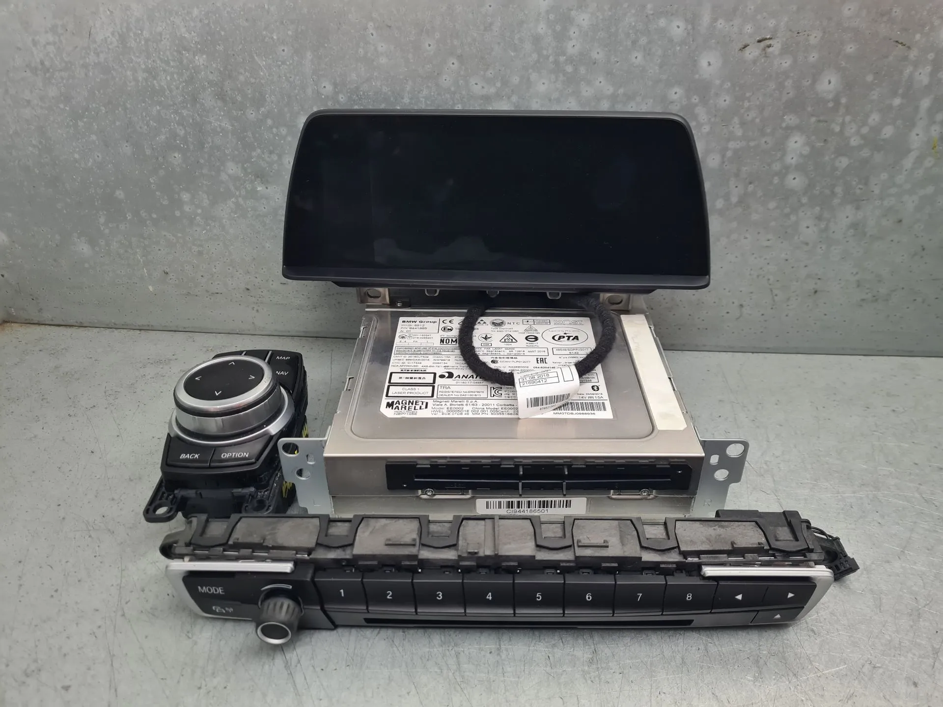 Kit Auto-rádio BMW 4 Gran Coupe (F36) Imagem-0