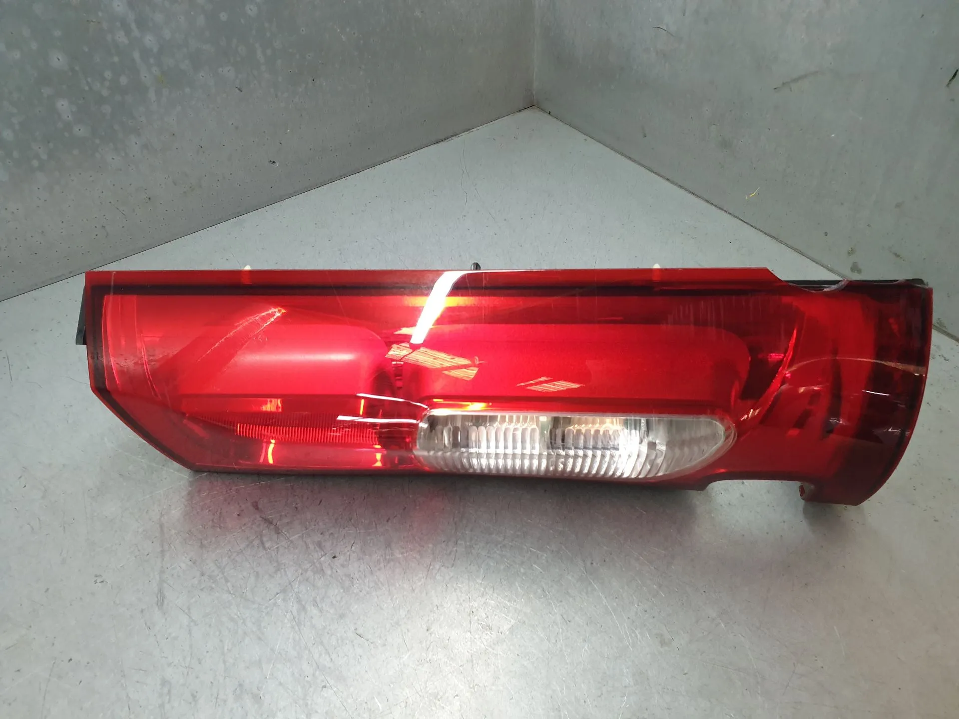 Feu arrière Droite MERCEDES-BENZ Citan (415) Imagem-1